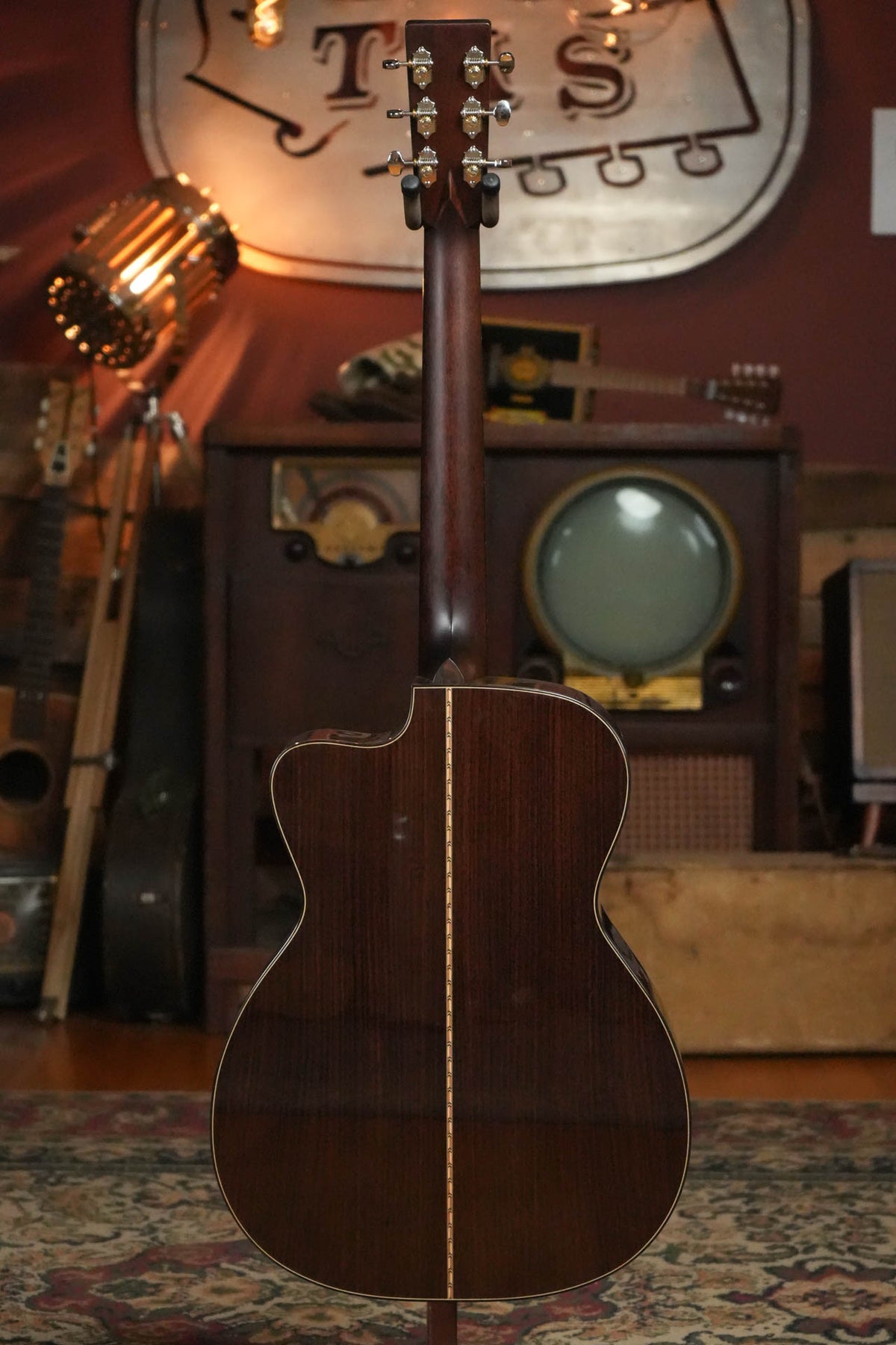 Bourgeois OMCE/DE Downeast Series Soloist Thermo-Cured Sitka/Rosewood Orchestra Model Cutaway Guitar w/LR Baggs Electronics #4258