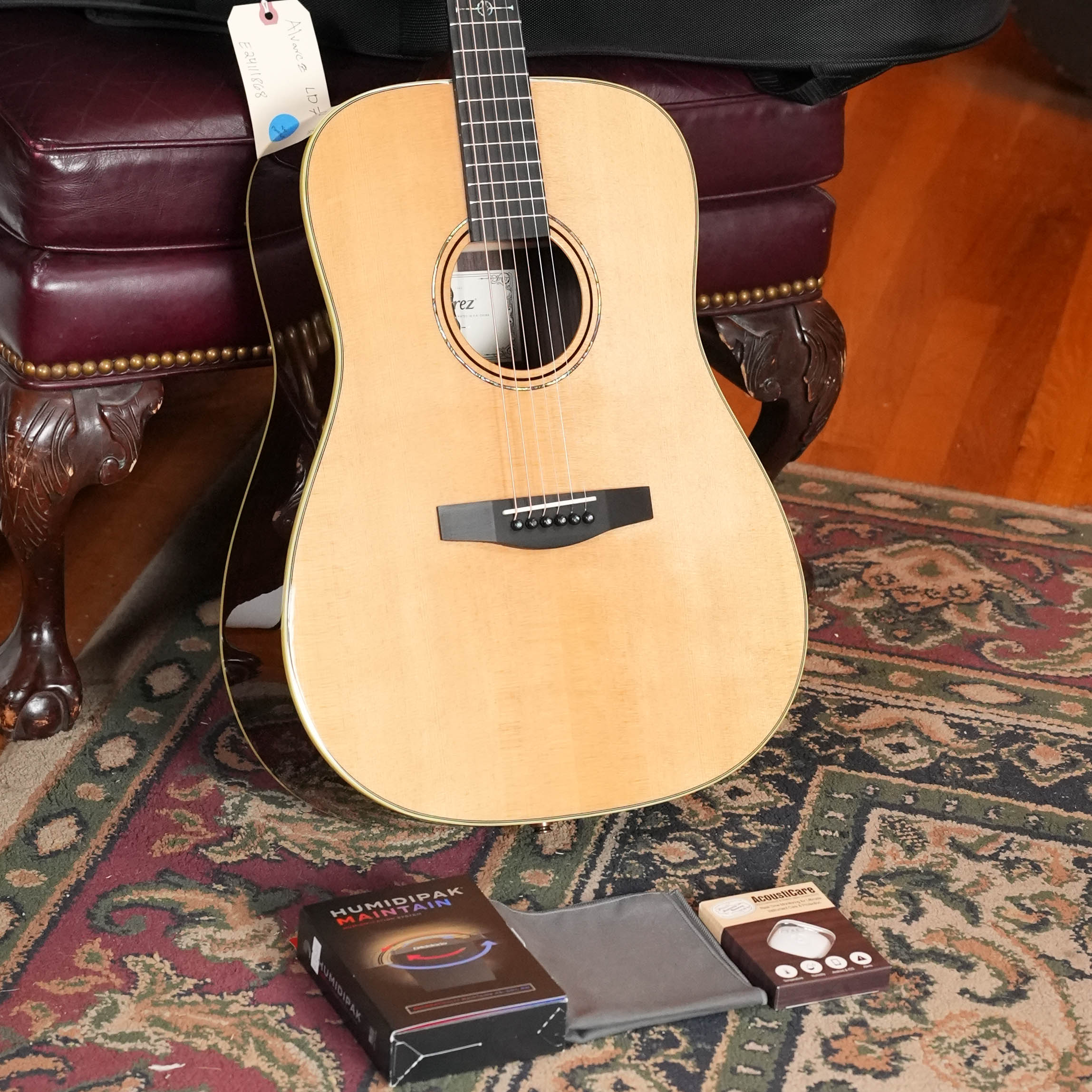 Alvarez LD70e Sitka/Rosewood Dreadnought Guitar w/LR Baggs Electronics #1868