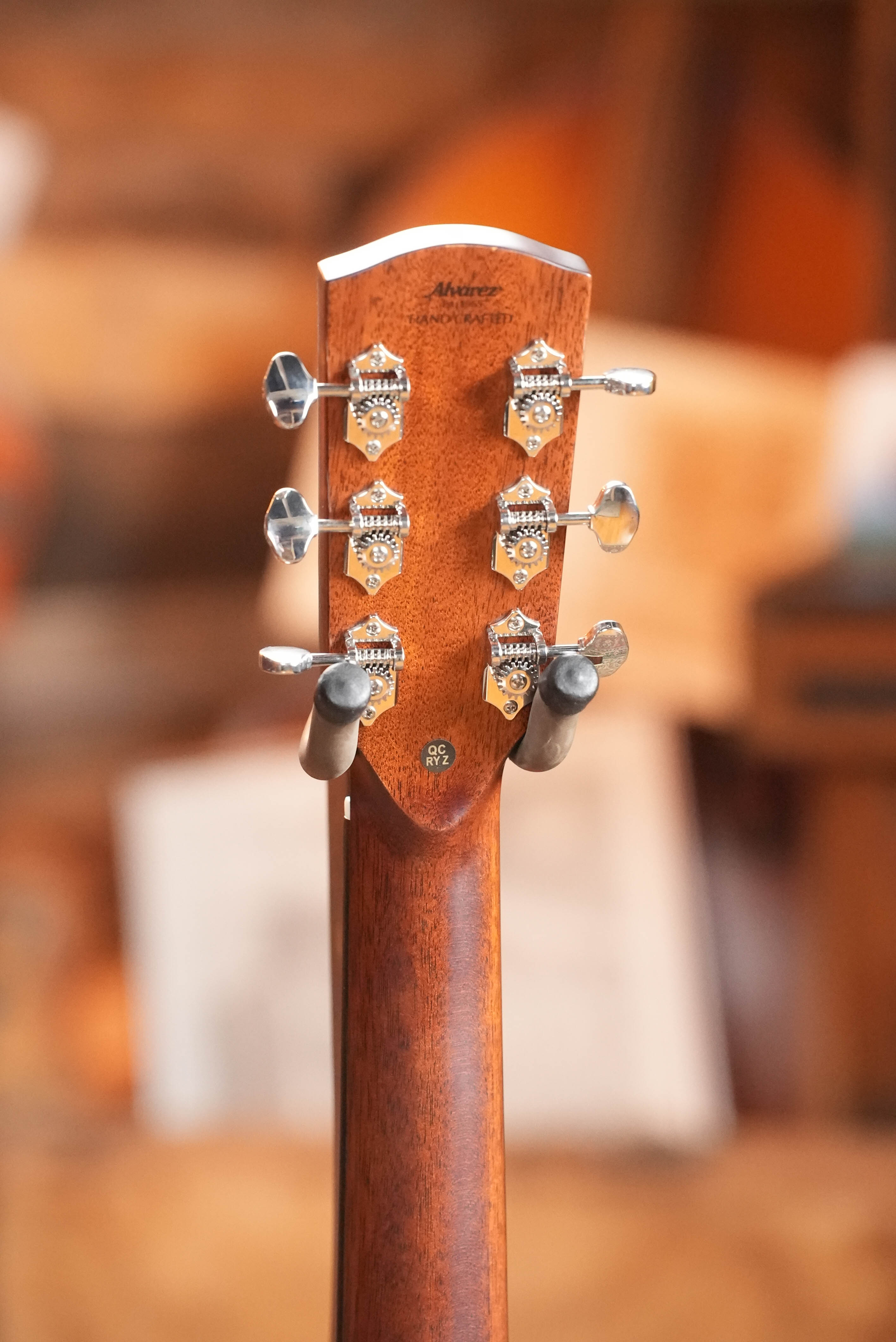 Alvarez LD70e Sitka/Rosewood Dreadnought Guitar w/LR Baggs Electronics #1868