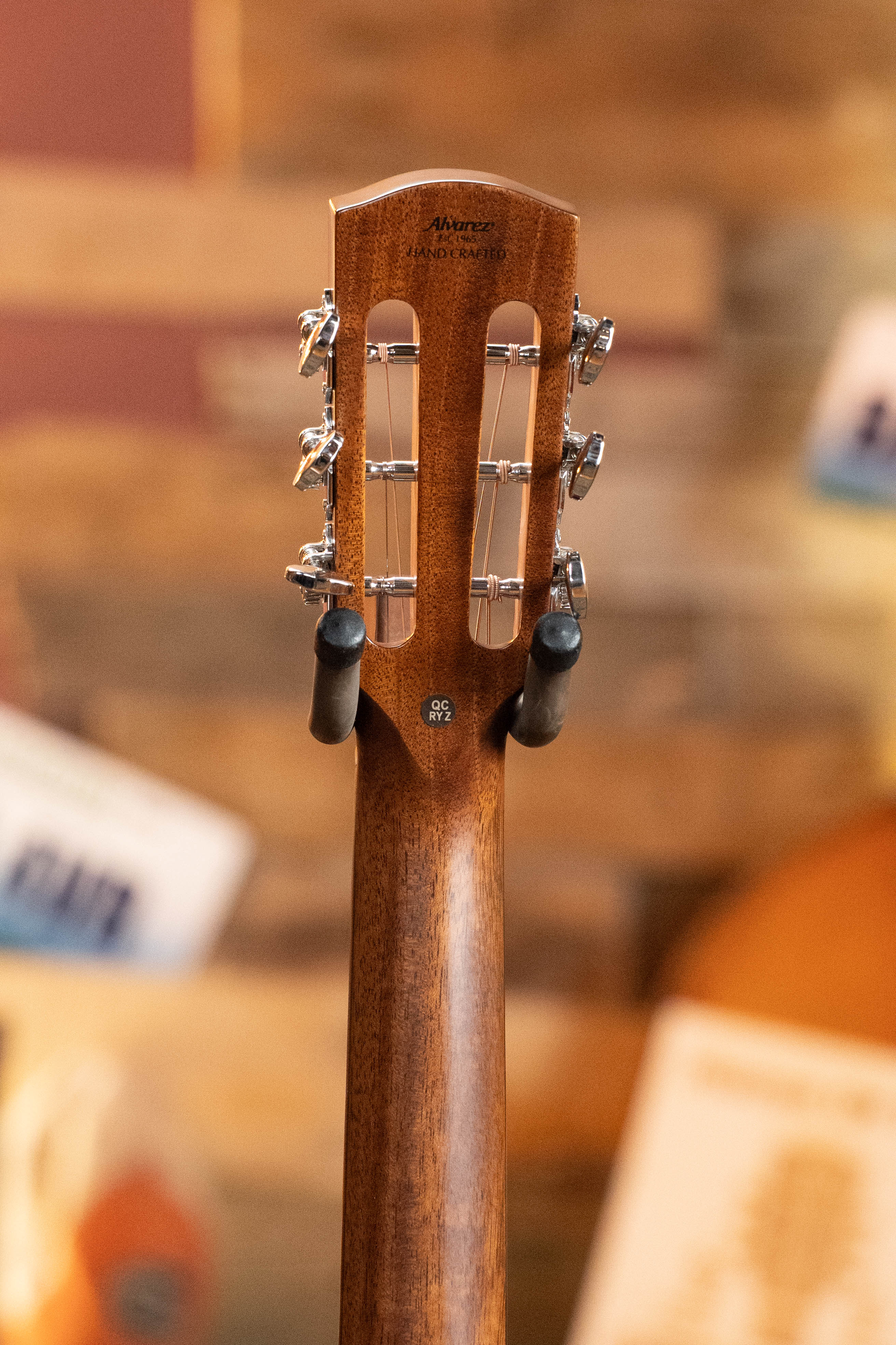 Alvarez Laureate LP70e Herringbone Sunset Sitka/East Indian Rosewood Parlor Guitar w/LR Baggs HiFi Pickup #1444