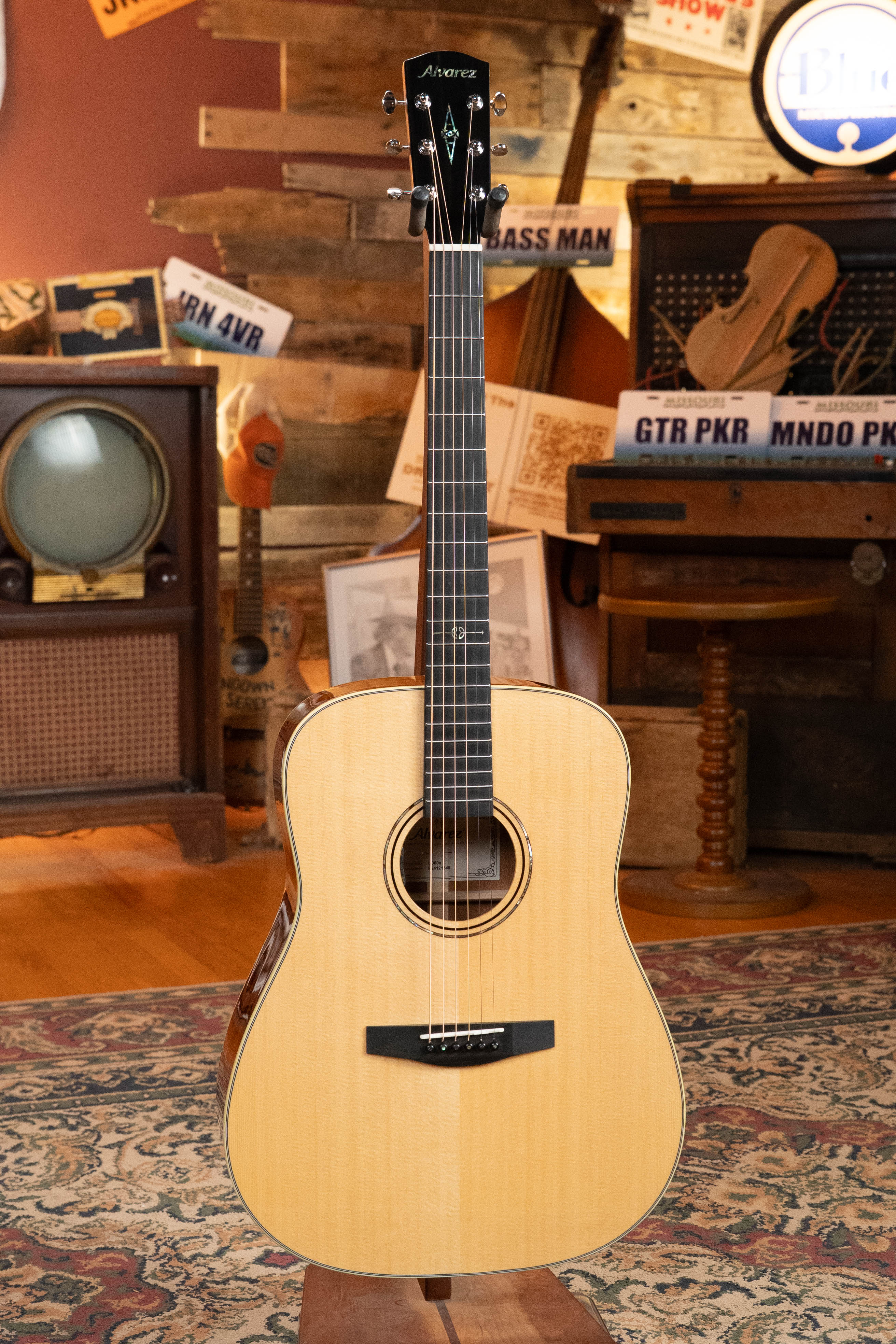 Alvarez Laureate Series LD60e Sitka/Mahogany Dreadnought Guitar w/LR Baggs Hifi Pickup #1848