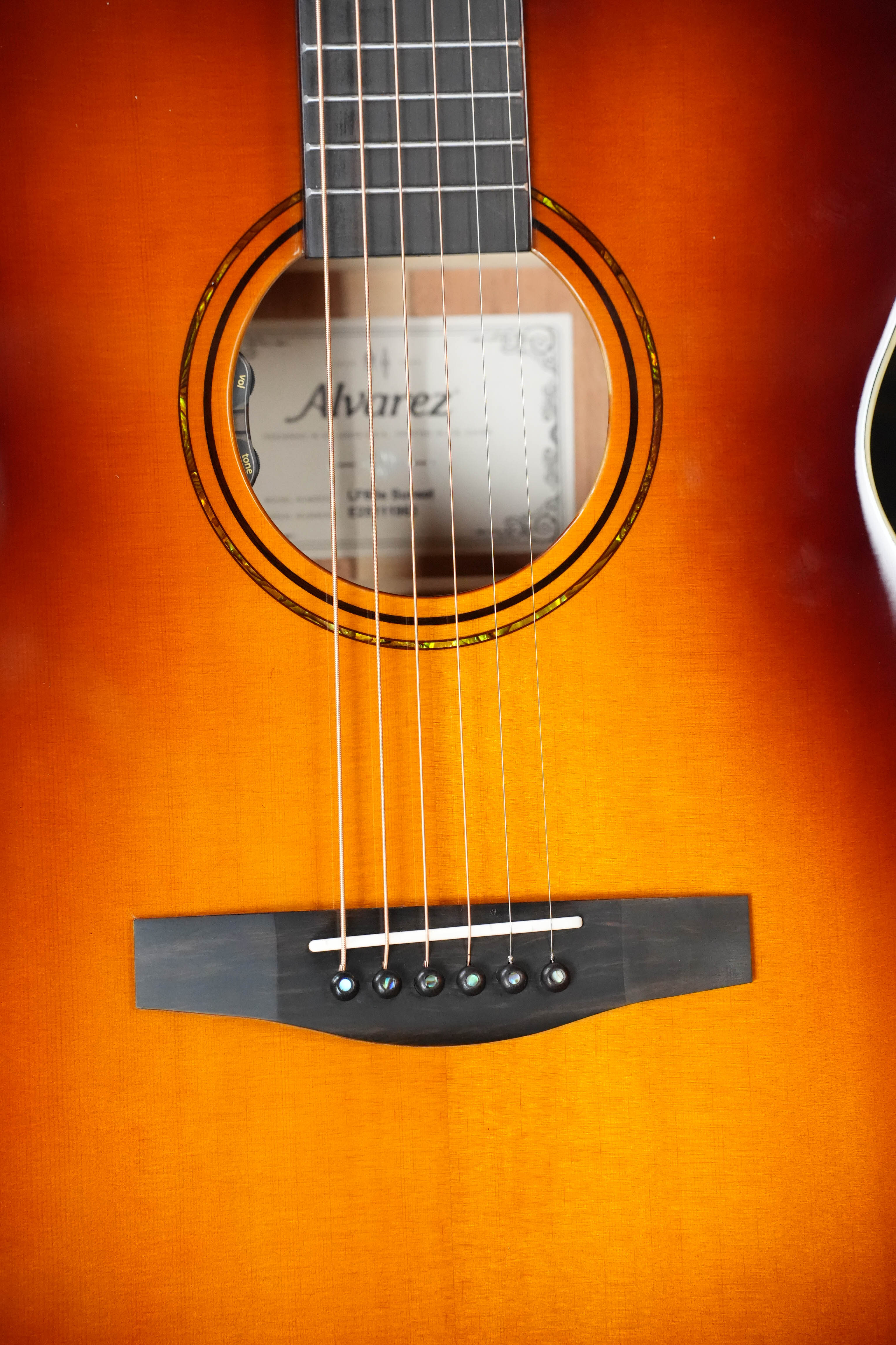 Alvarez Laureate Series LF60e Sunset Sitka/Mahogany OM Guitar w/LR Baggs Hifi Pickup #1963
