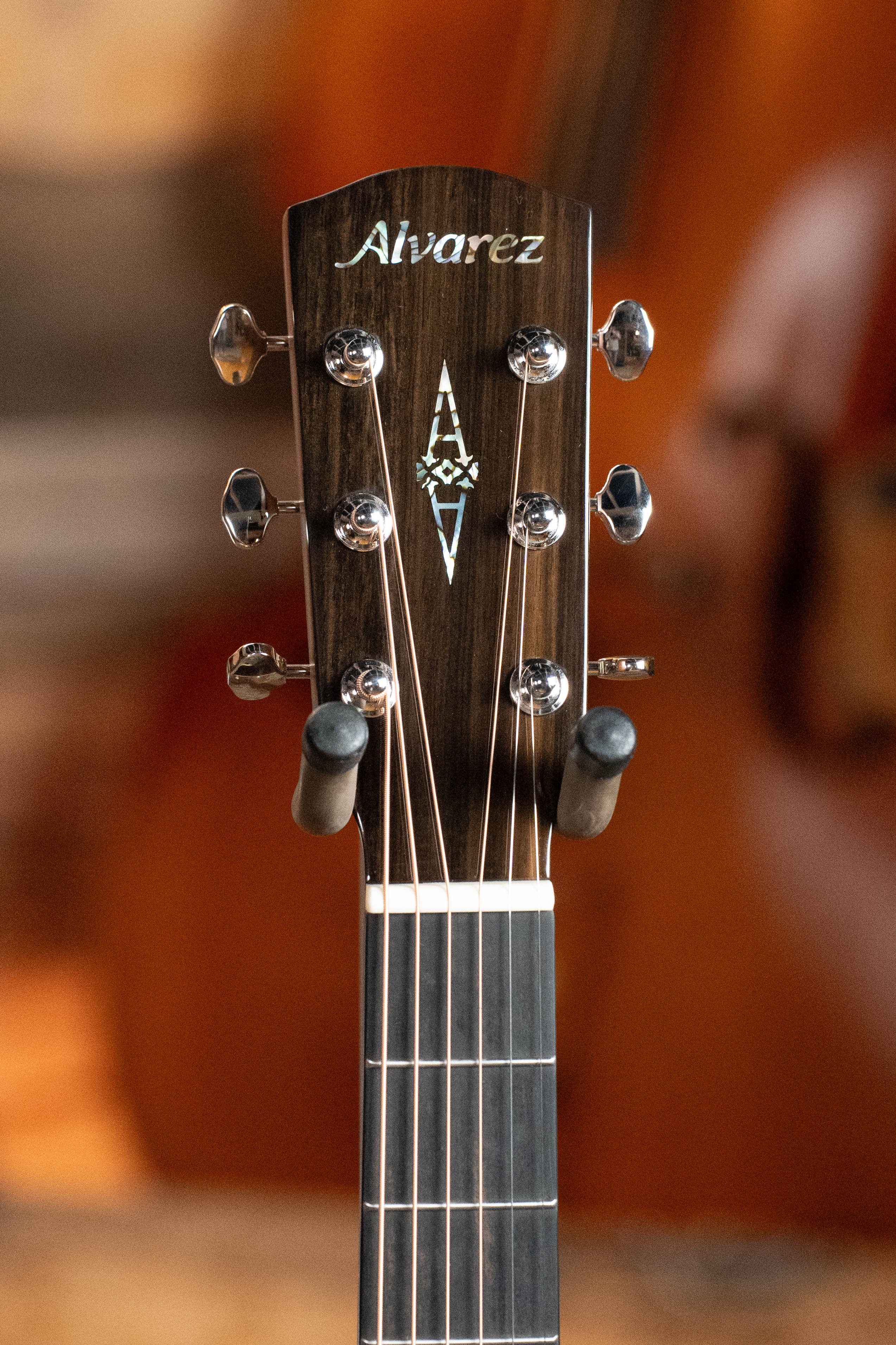 Alvarez Laureate Series LF70e Herringbone Sitka/Rosewood Sunset OM Guitar w/LR Baggs Hifi Pickup #2884