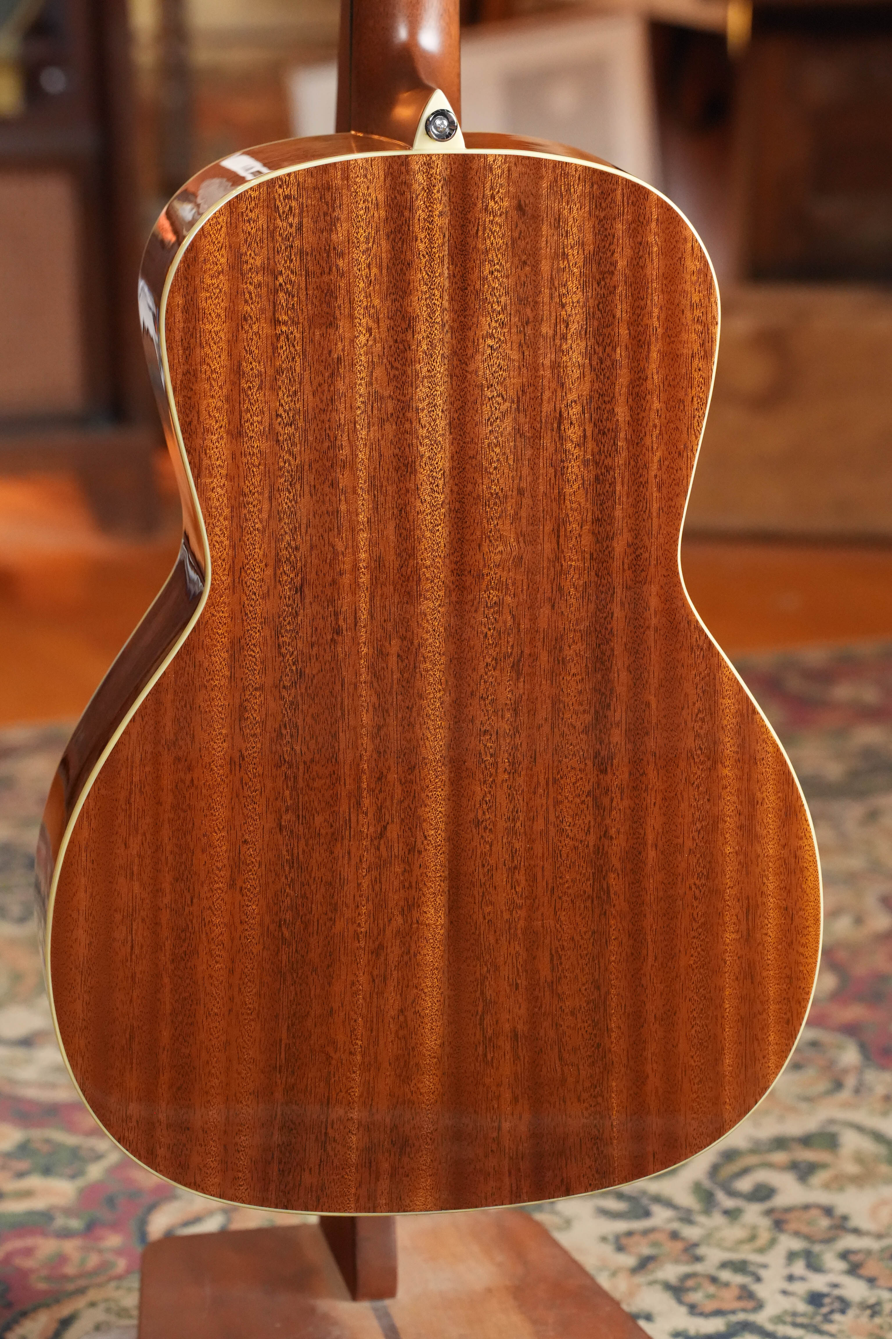 Alvarez Laureate Series LT60e Sunset Sitka/Mahogany OOO Guitar w/LR Baggs Hifi Pickup #1561