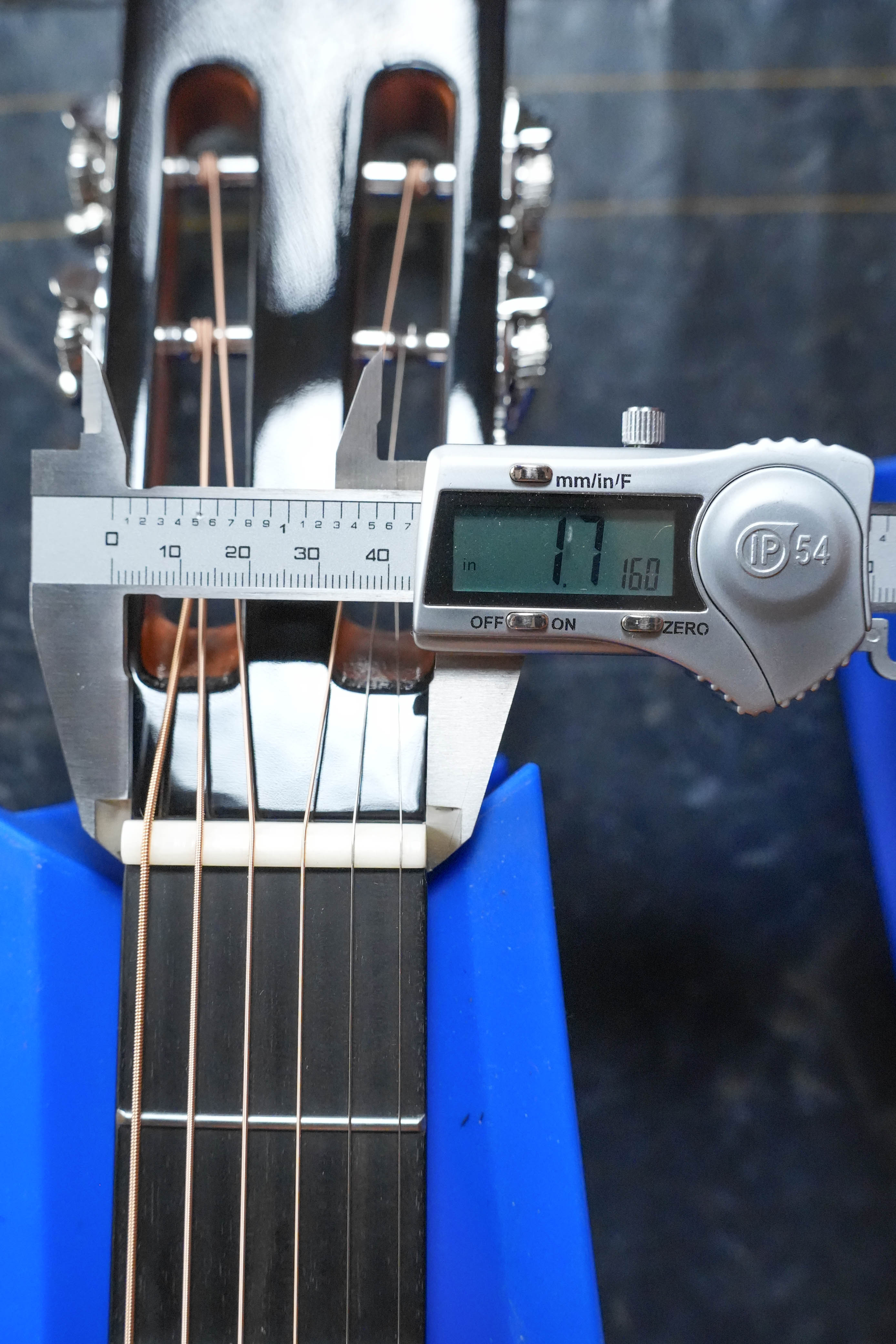 Alvarez Laureate Series LT70e Sitka/Rosewood Herringbone Sunset OOO Guitar w/LR Baggs Electronics #1327