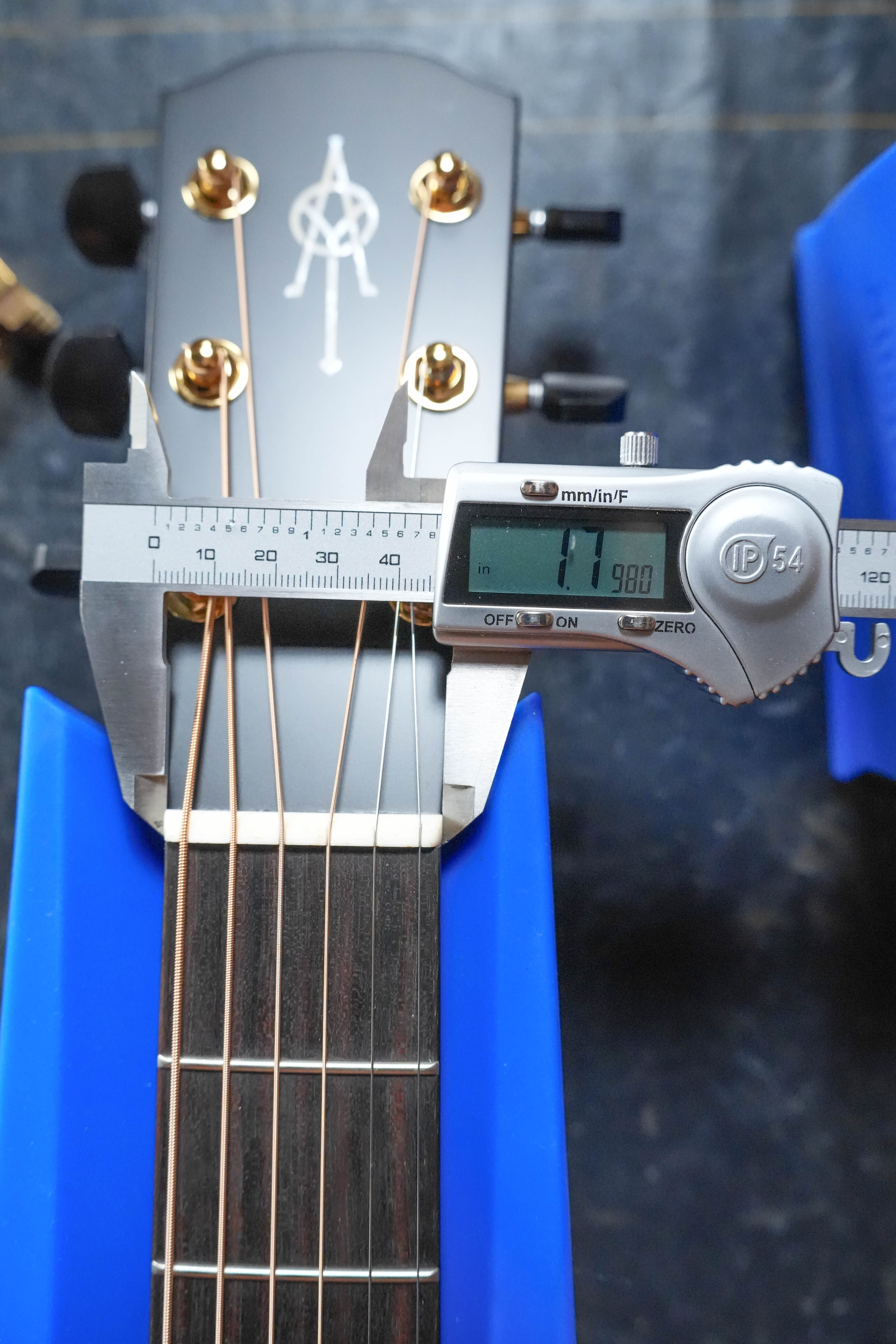 Alvarez Yairi Honduran Series FYM60HD Adirondack/Vintage Honduran Mahogany OM Acoustic Guitar #7702