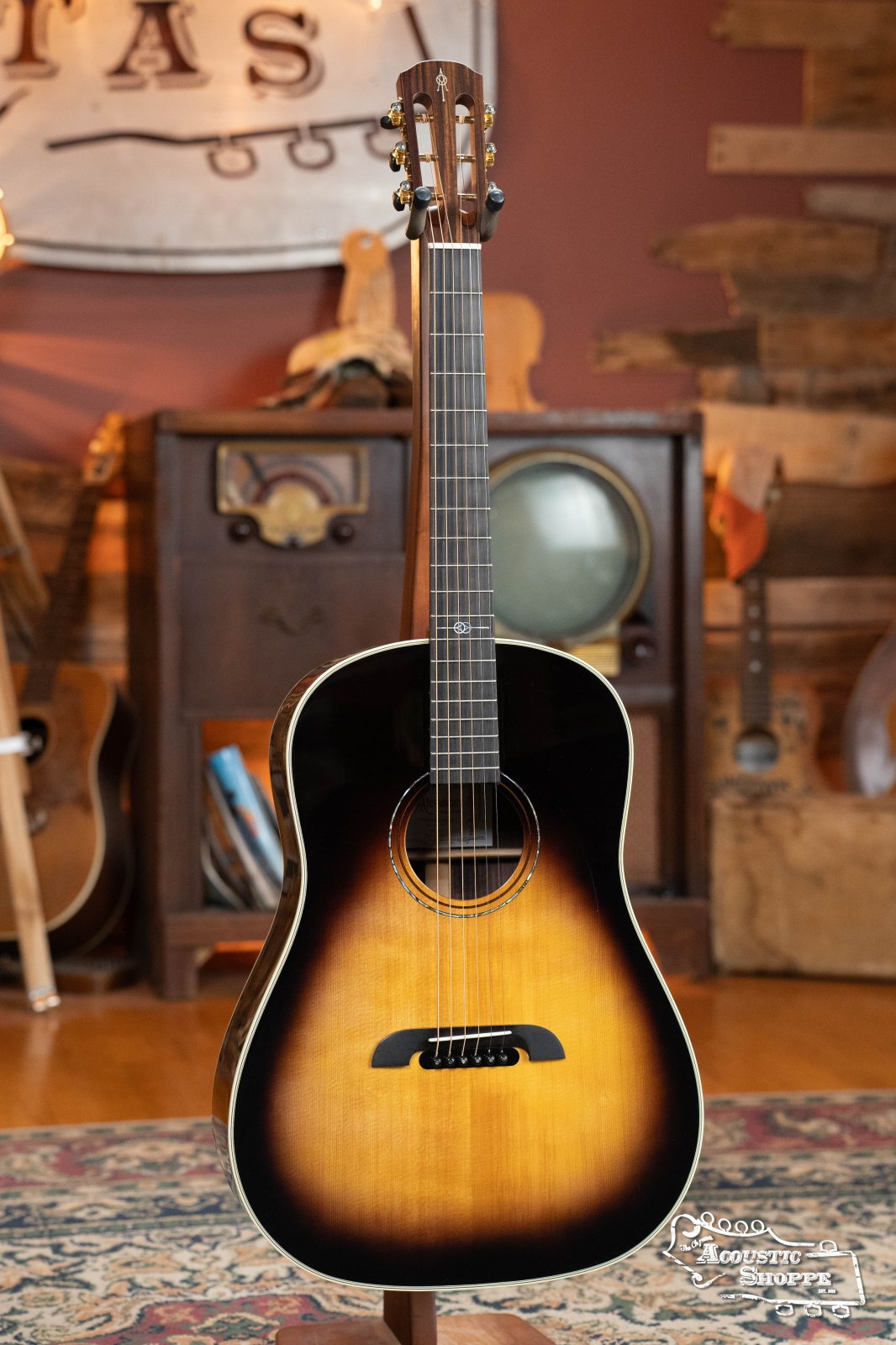 *Dread-Not Certified Used* Alvarez Yairi Masterworks DYMR70 Sitka/East Indian Rosewood Sunburst Slope Shoulder Dreadnought Guitar #5750