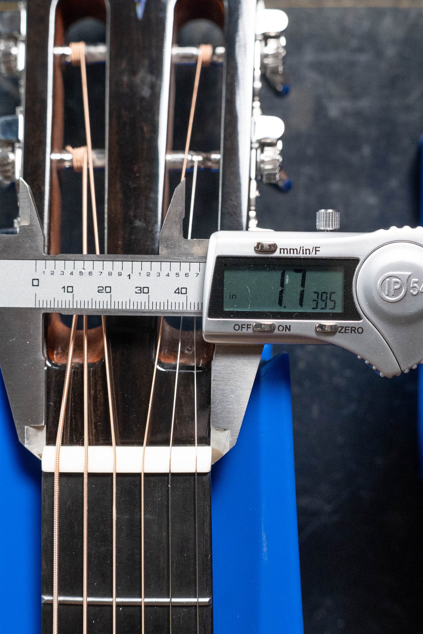 Alvarez Laureate LP70e Herringbone Sunset Sitka/East Indian Rosewood Parlor Guitar w/LR Baggs HiFi Pickup #2156