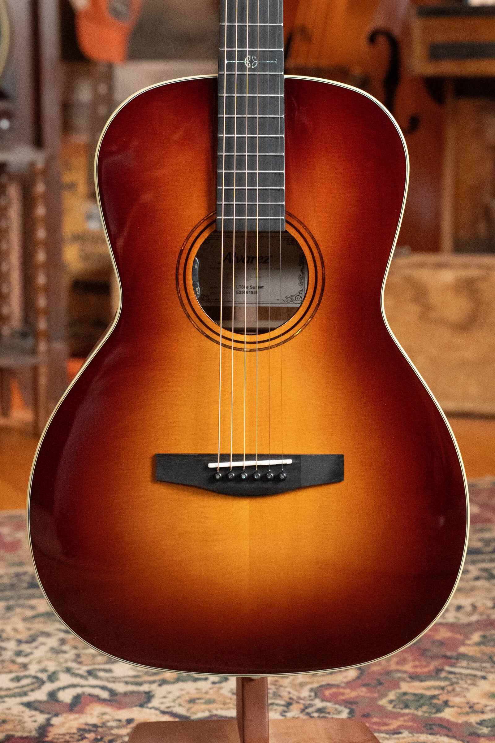 Alvarez Laureate Series LT60e Sunset Sitka/Mahogany OOO Guitar w/LR Baggs Hifi Pickup #1985