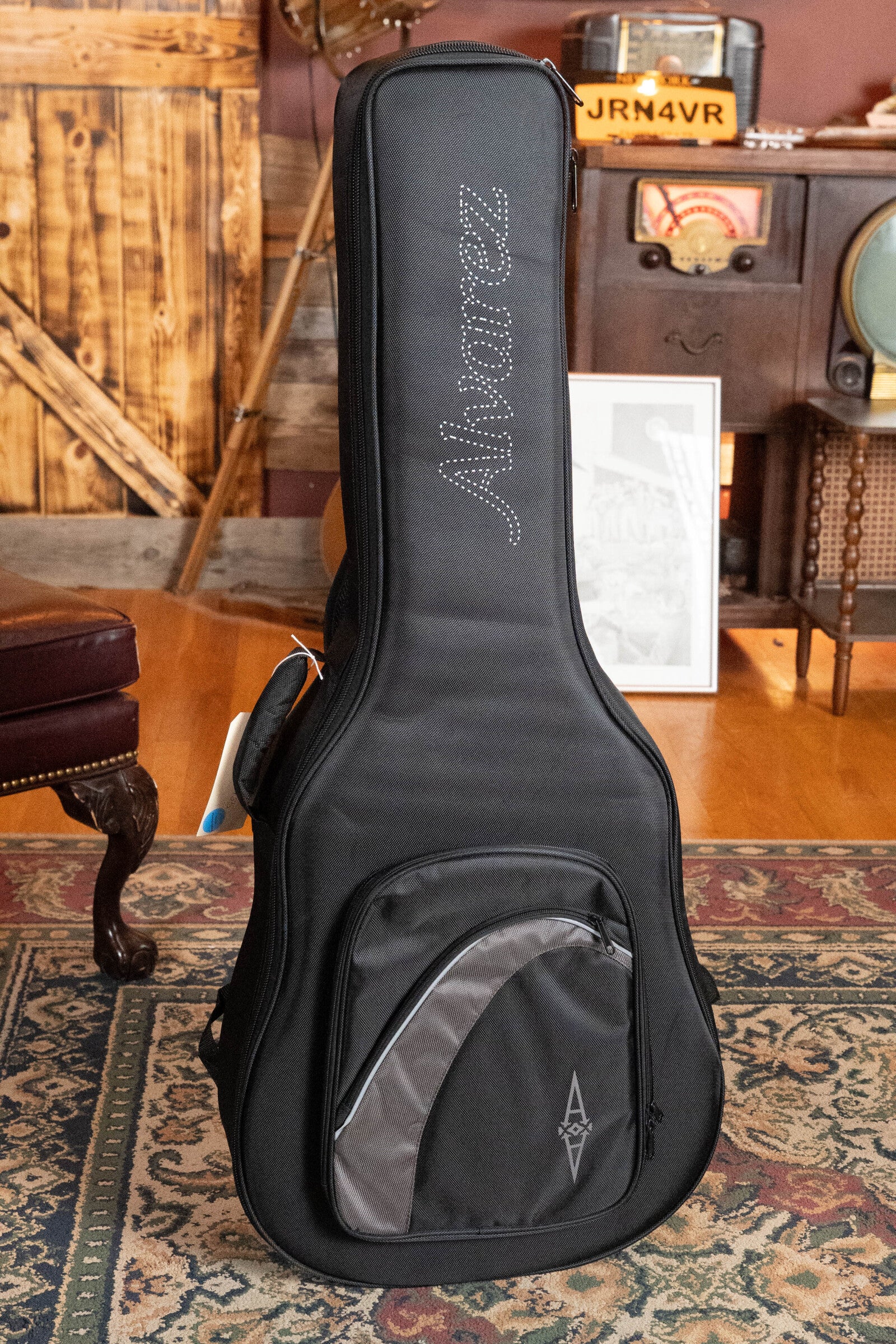 Alvarez Laureate Series LT60e Sunset Sitka/Mahogany OOO Guitar w/LR Baggs Hifi Pickup #1985