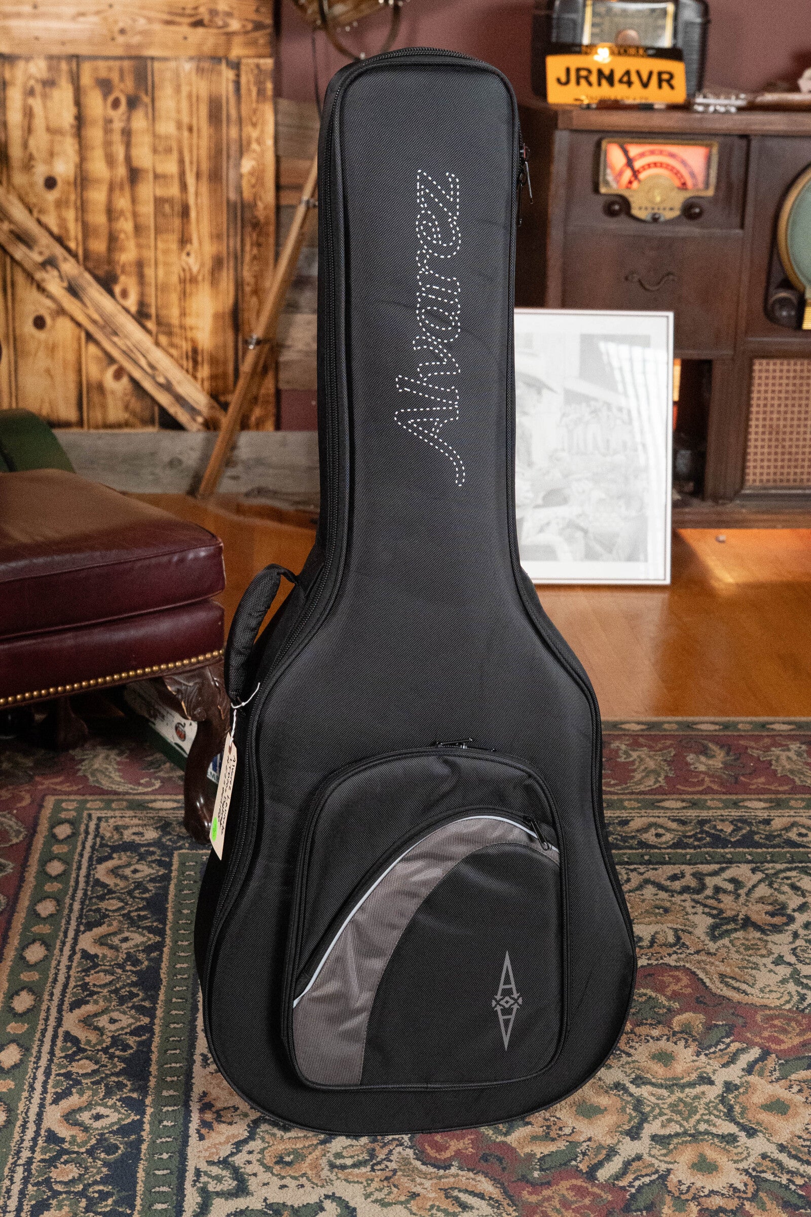 Alvarez Laureate Series LT70e Daybreak Sitka/Rosewood OOO Guitar w/LR Baggs Hifi Pickup #2158