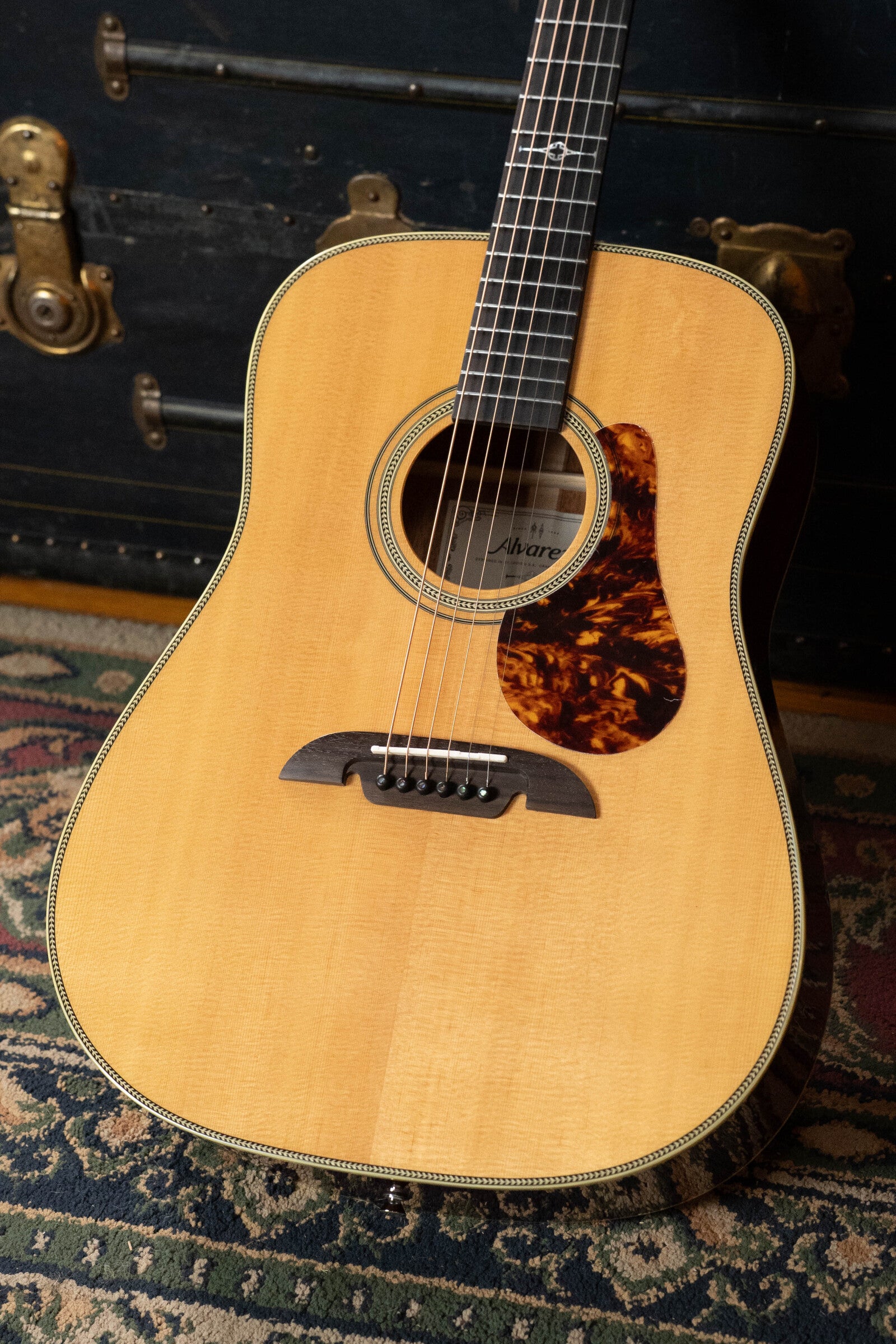 Alvarez Masterworks Series MD60 Herringbone Sitka/African Mahogany Dreadnought Acoustic Guitar #2284