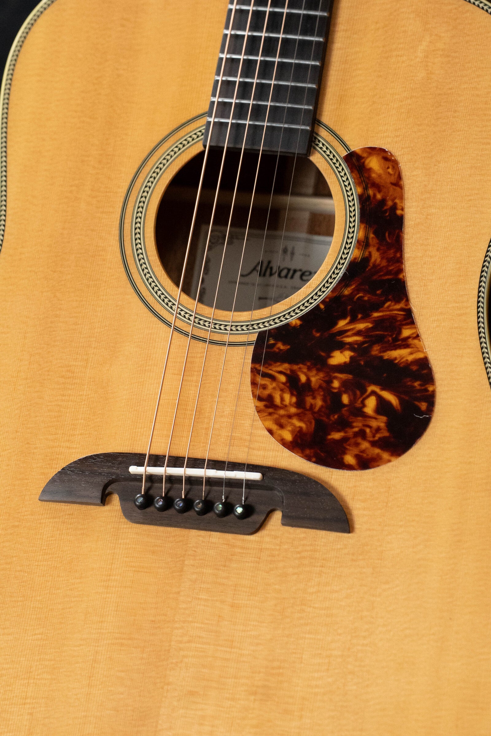 Alvarez Masterworks Series MD60 Herringbone Sitka/African Mahogany Dreadnought Acoustic Guitar #2284