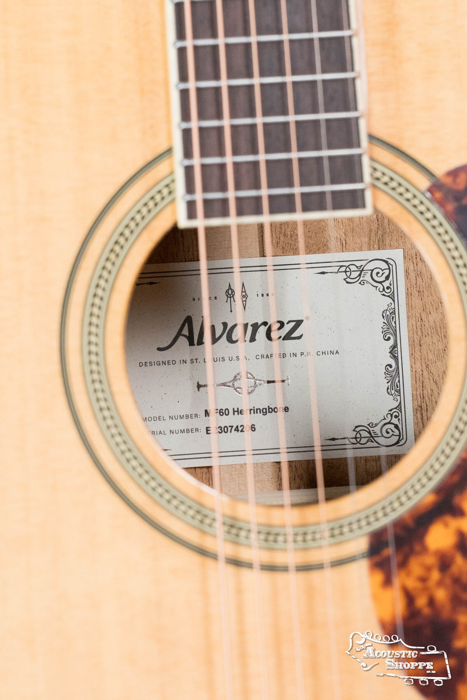 Alvarez Masterworks Series MF60 Herringbone Sitka/African Mahogany Orchestra Model Acoustic Guitar #4206