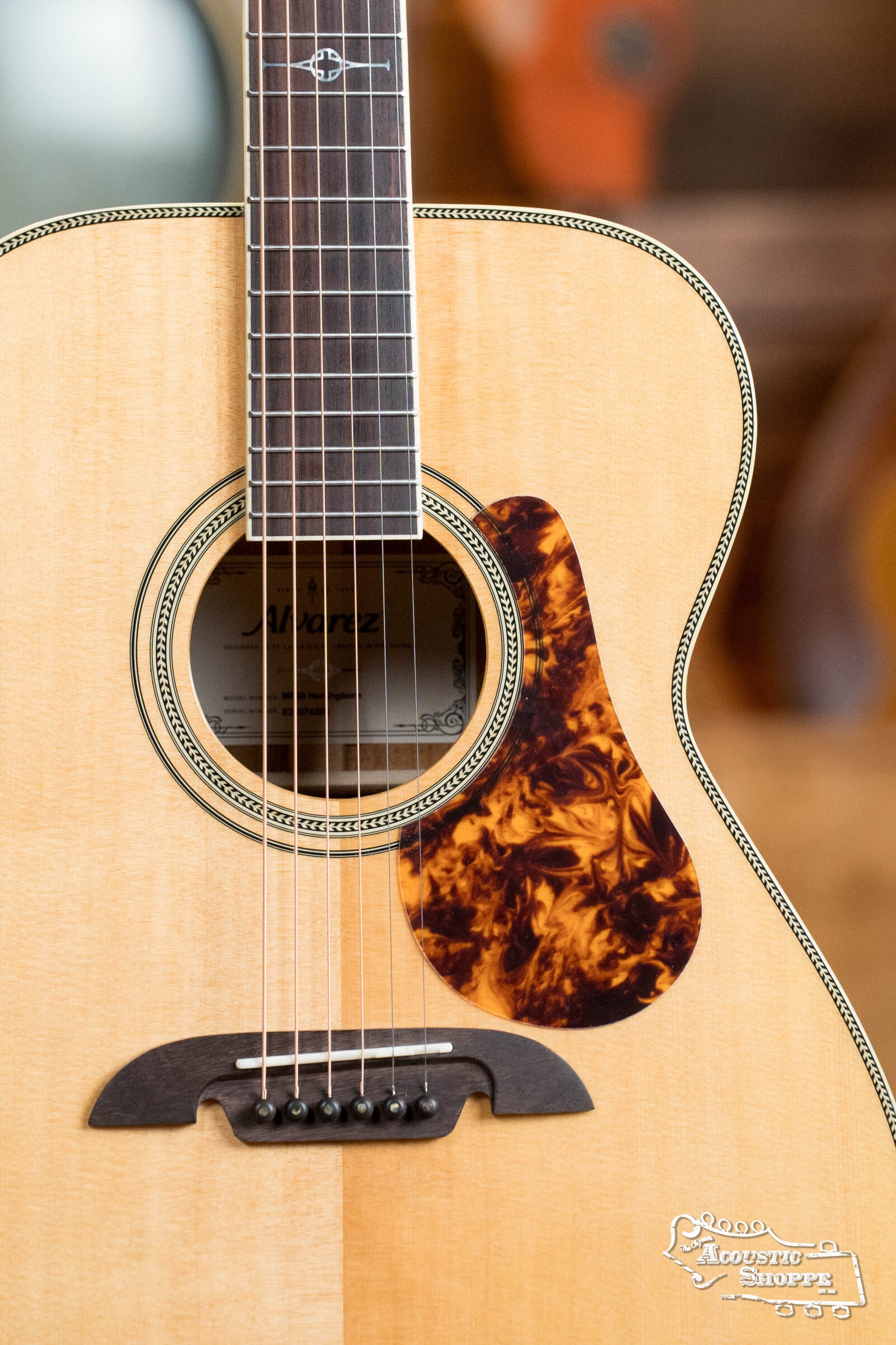 Alvarez Masterworks Series MF60 Herringbone Sitka/African Mahogany Orchestra Model Acoustic Guitar #4206