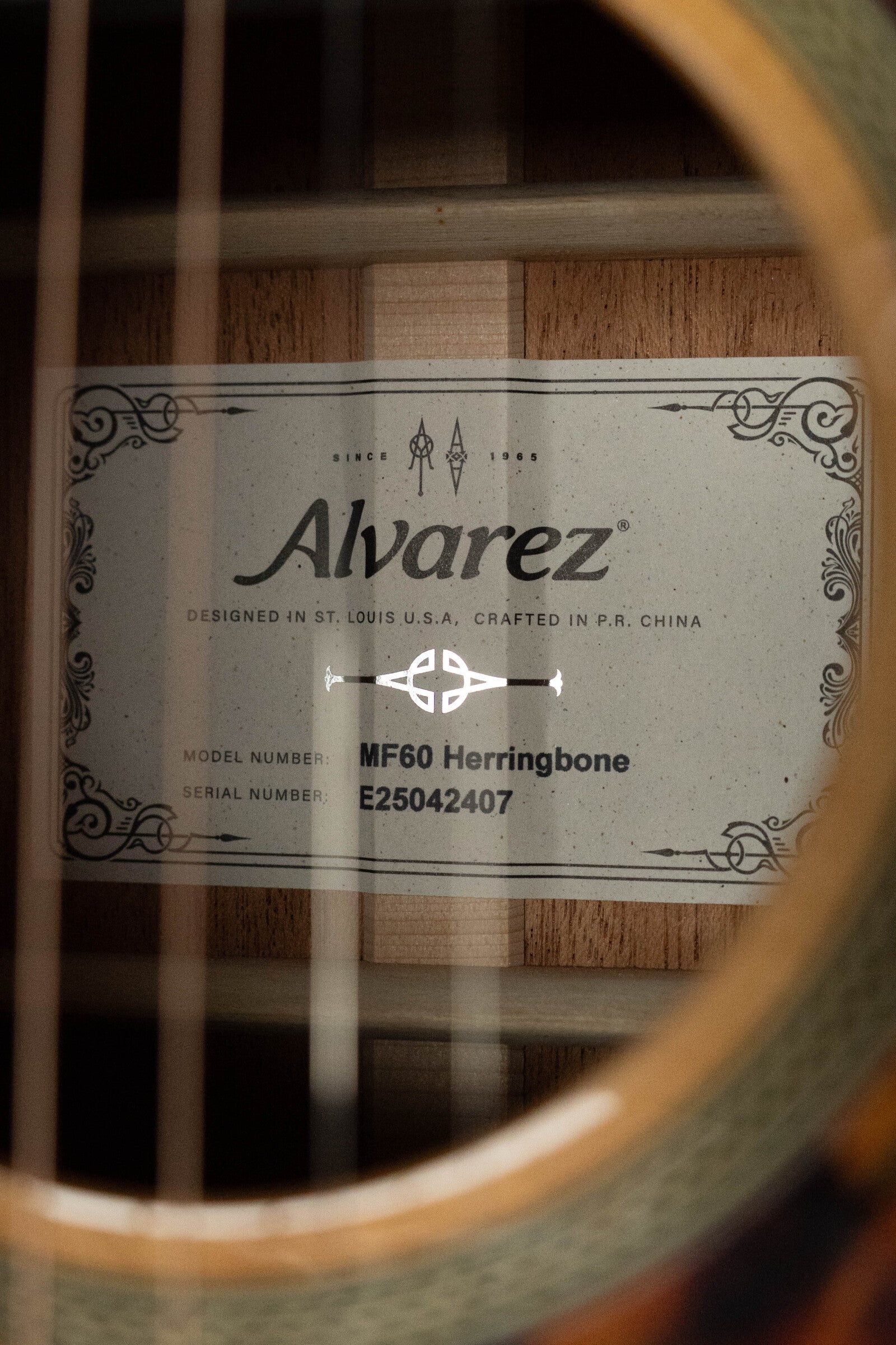 Alvarez Masterworks Series MF60 Herringbone Sitka/African Mahogany Orchestra Model Acoustic Guitar #2407