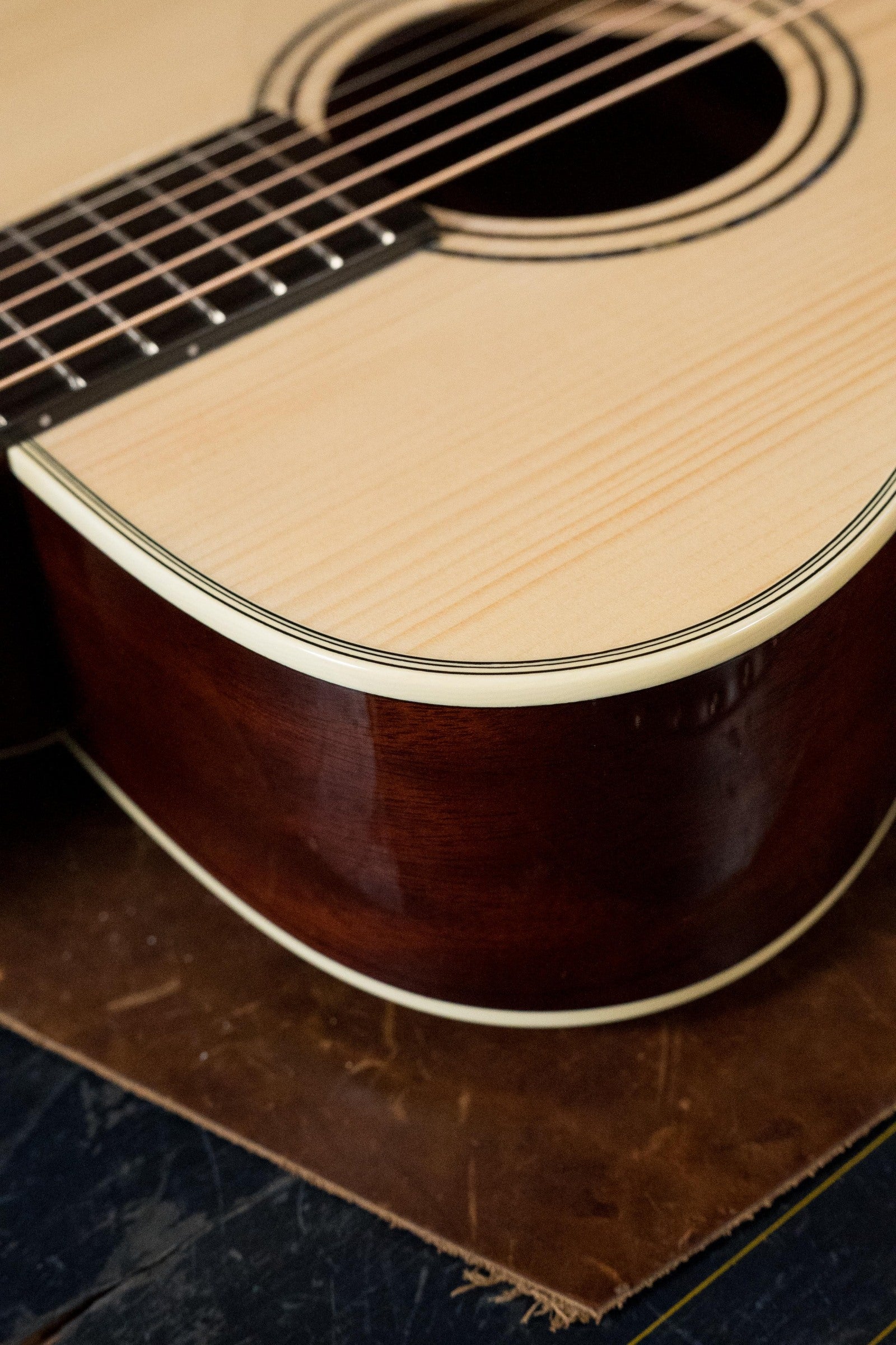 Alvarez Yairi Honduran Series FYM60HD Adirondack/Vintage Honduran Mahogany OM Acoustic Guitar #7059