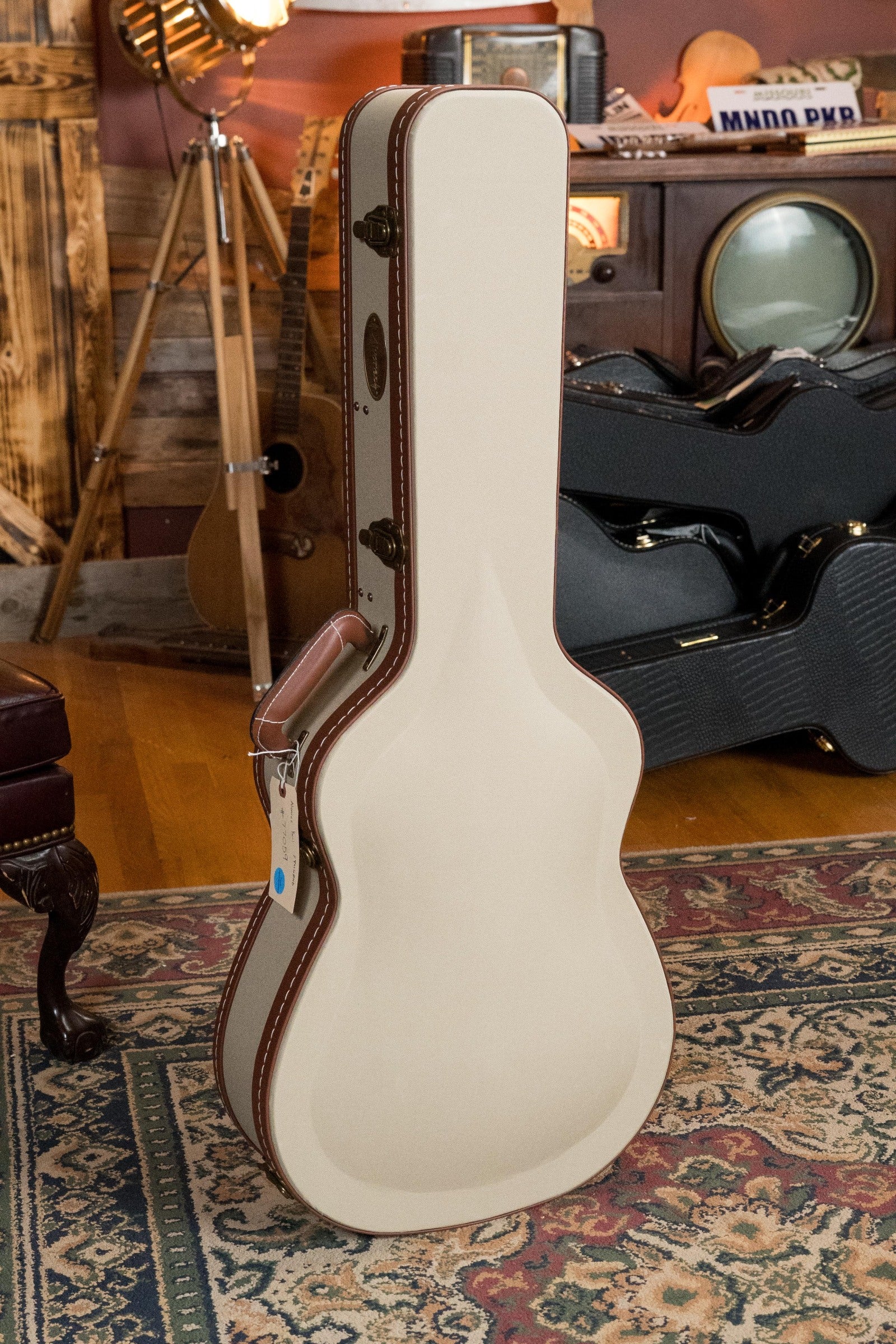 Alvarez Yairi Honduran Series FYM60HD Adirondack/Vintage Honduran Mahogany OM Acoustic Guitar #7059