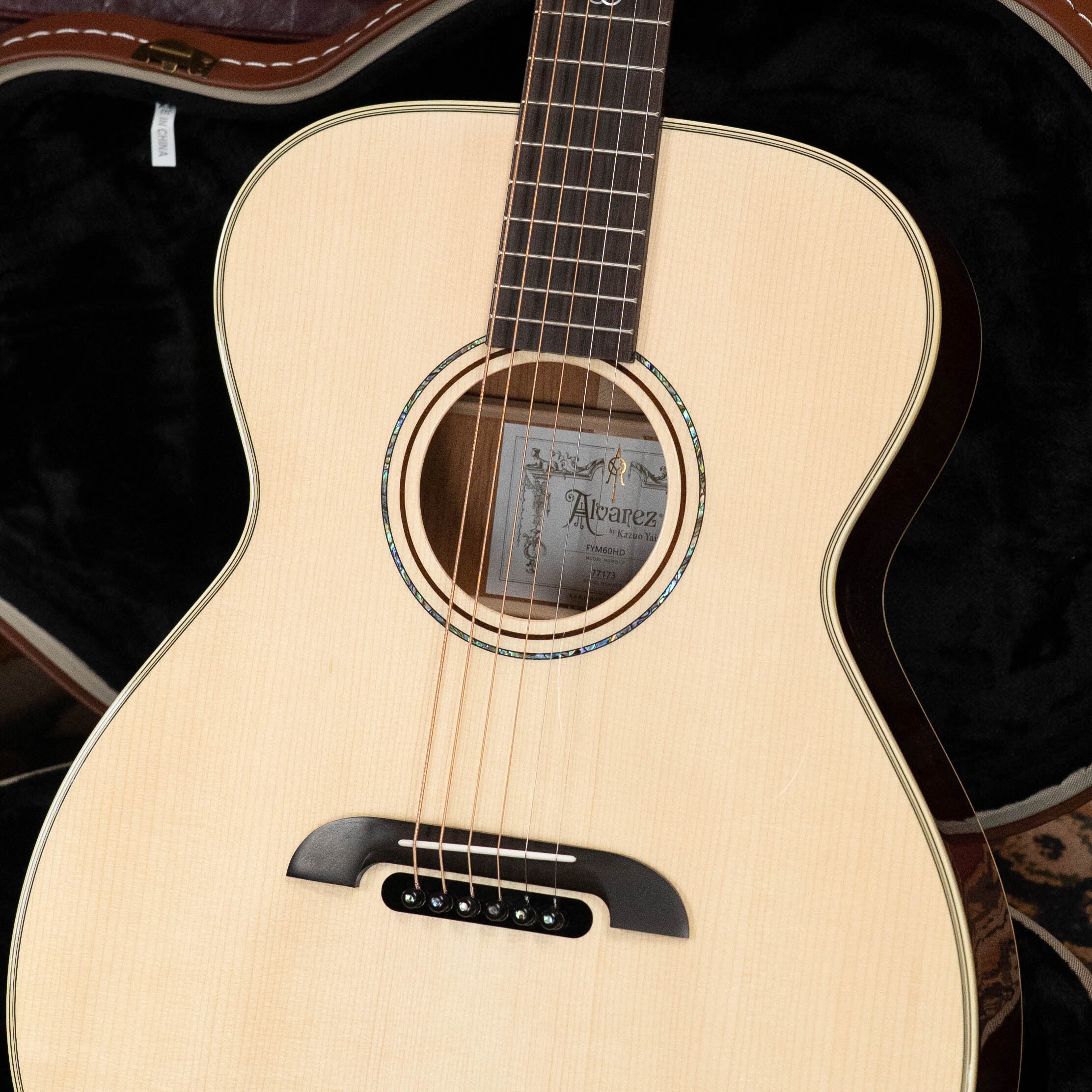 Alvarez Yairi Honduran Series FYM60HD Adirondack/Vintage Honduran Mahogany OM Acoustic Guitar #7173