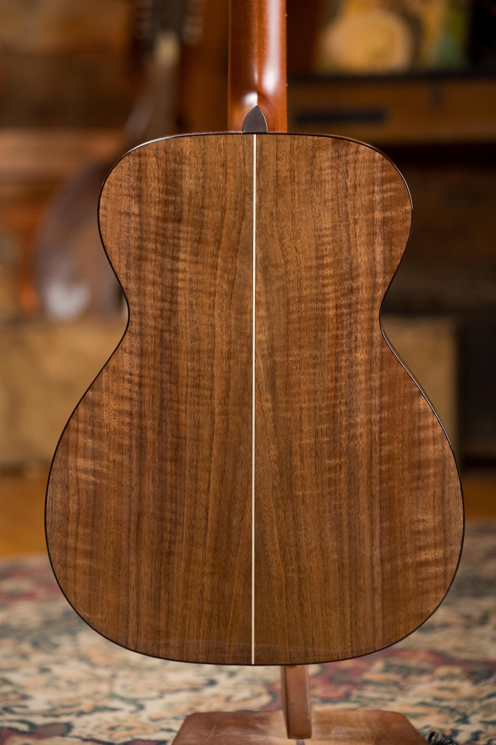 Alvarez Yairi Masterworks Series FYM77 Reserve 1 of 6 Worldwide Adirondack/Flamed Black Walnut OM Acoustic Guitar #6666