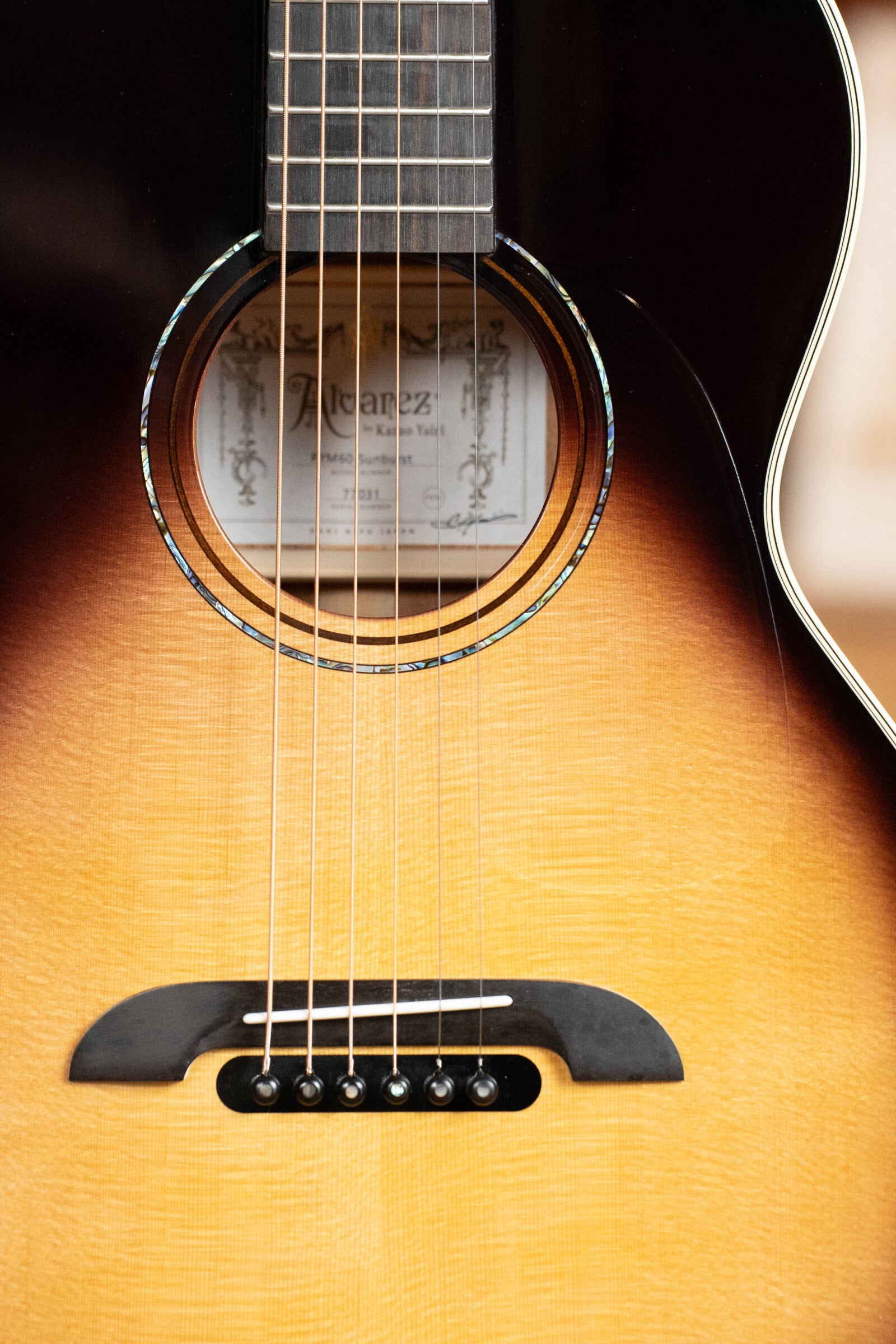 Alvarez Yairi PYM60 Masterworks Series Sitka/Mahogany Sunburst Parlor Acoustic Guitar #7031