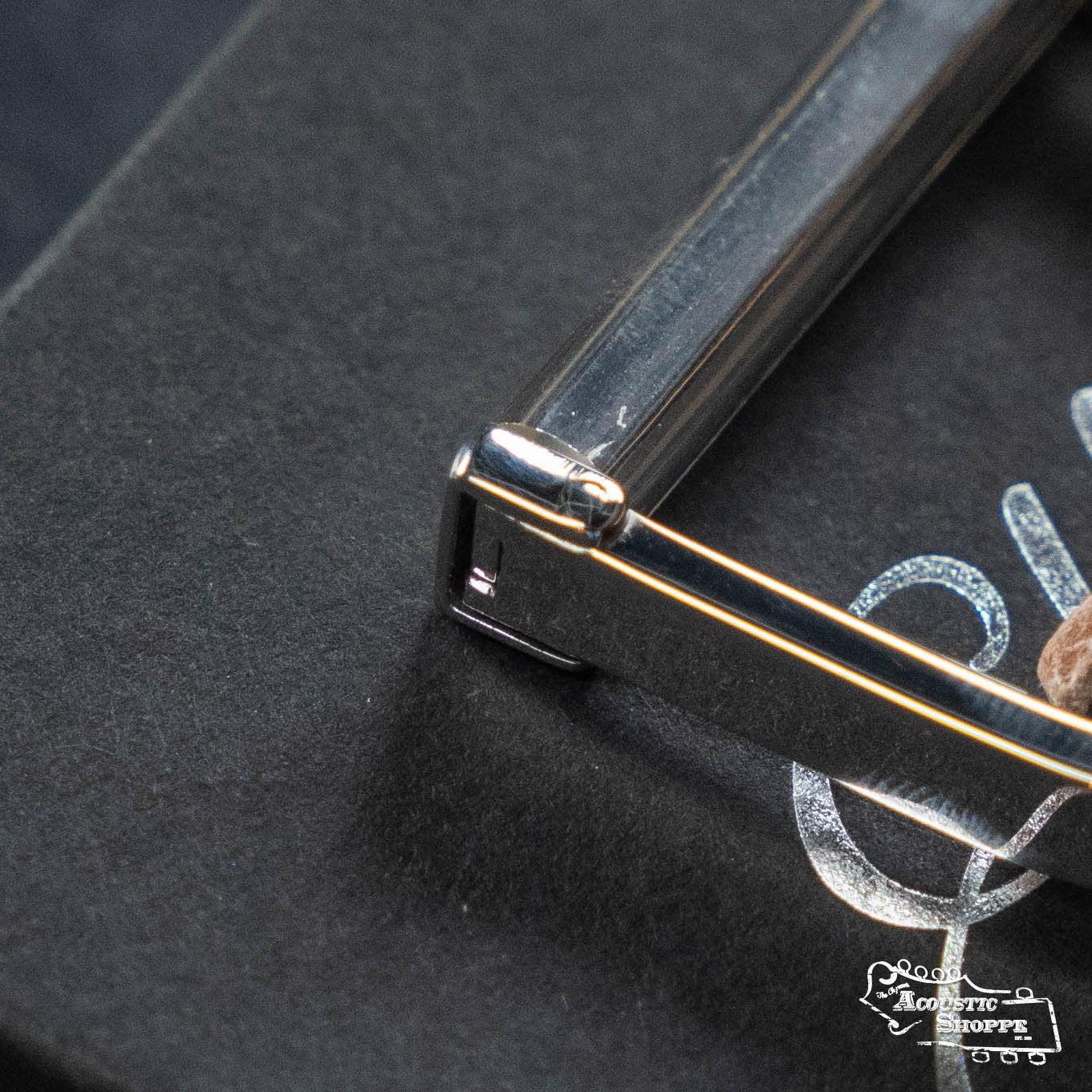 Elliott B400M Banjo McKinney-Elliott Capo 1.400" Flat Radius