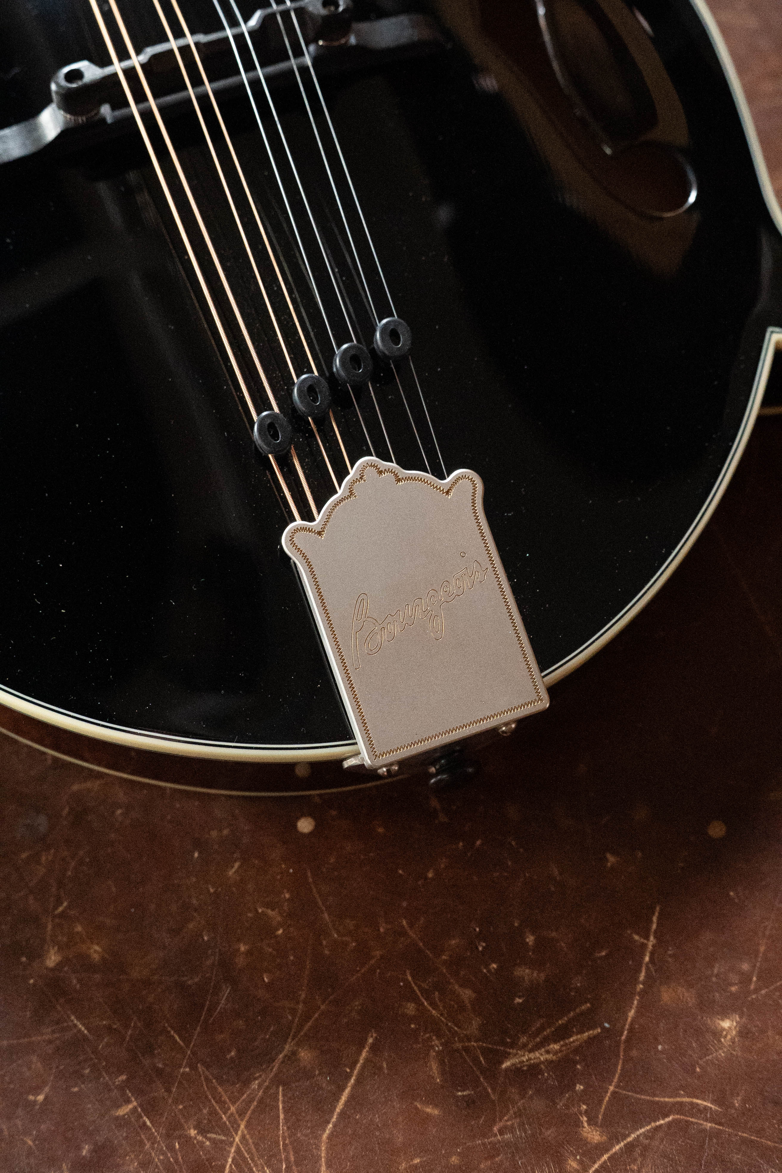 Bourgeois Limited Chocolate M5-F-BT Aged-Tone Adirondack/Maple Black Top F-Style Mandolin #6108