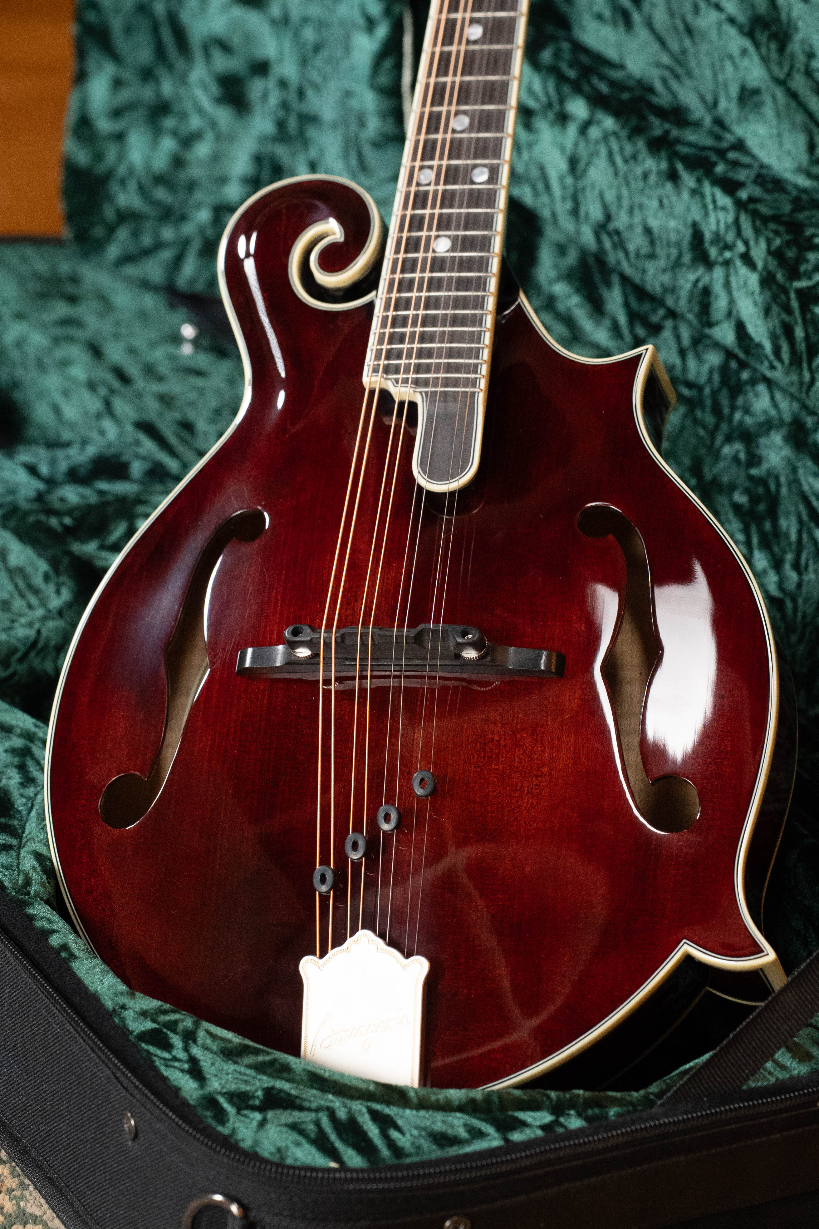 Bourgeois M5-F-CR Aged-Tone Adirondack/Maple Cordovan Red F-Style Mandolin #2138