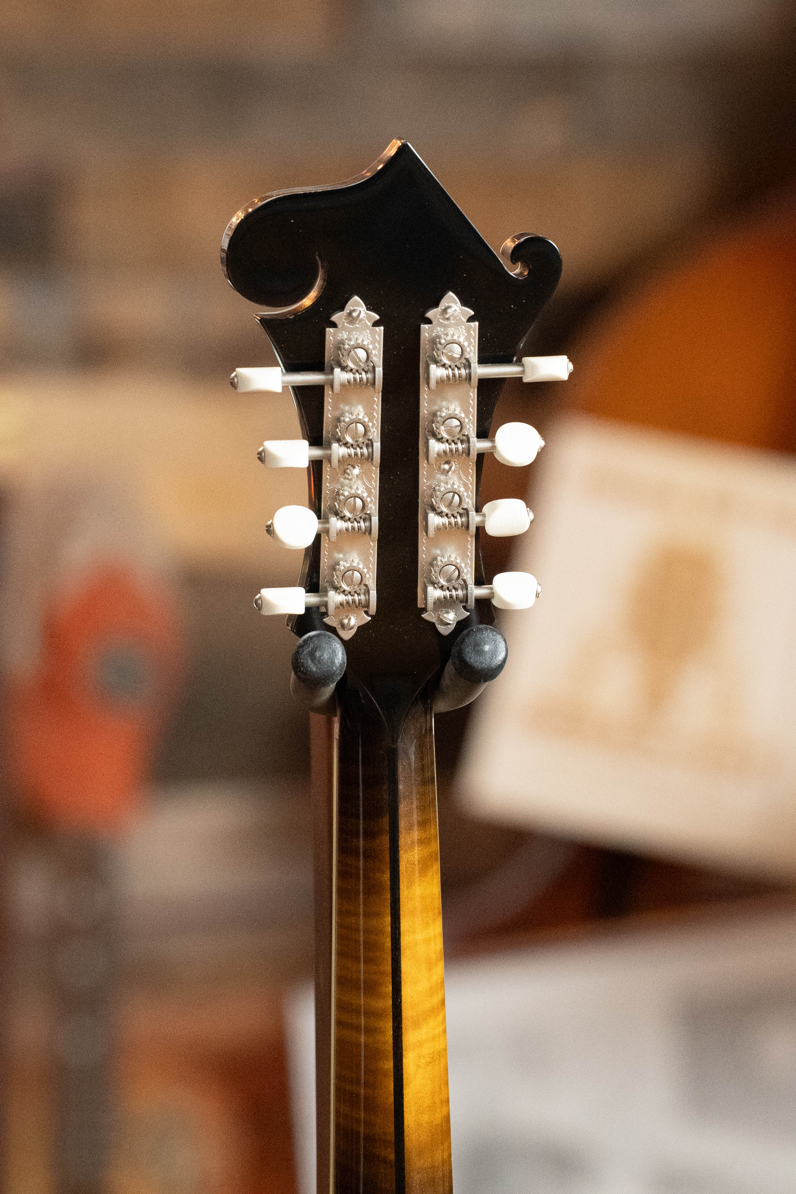 Bourgeois M5-F-SB Aged-Tone Adirondack/Maple Sunburst F-Style Mandolin #0101