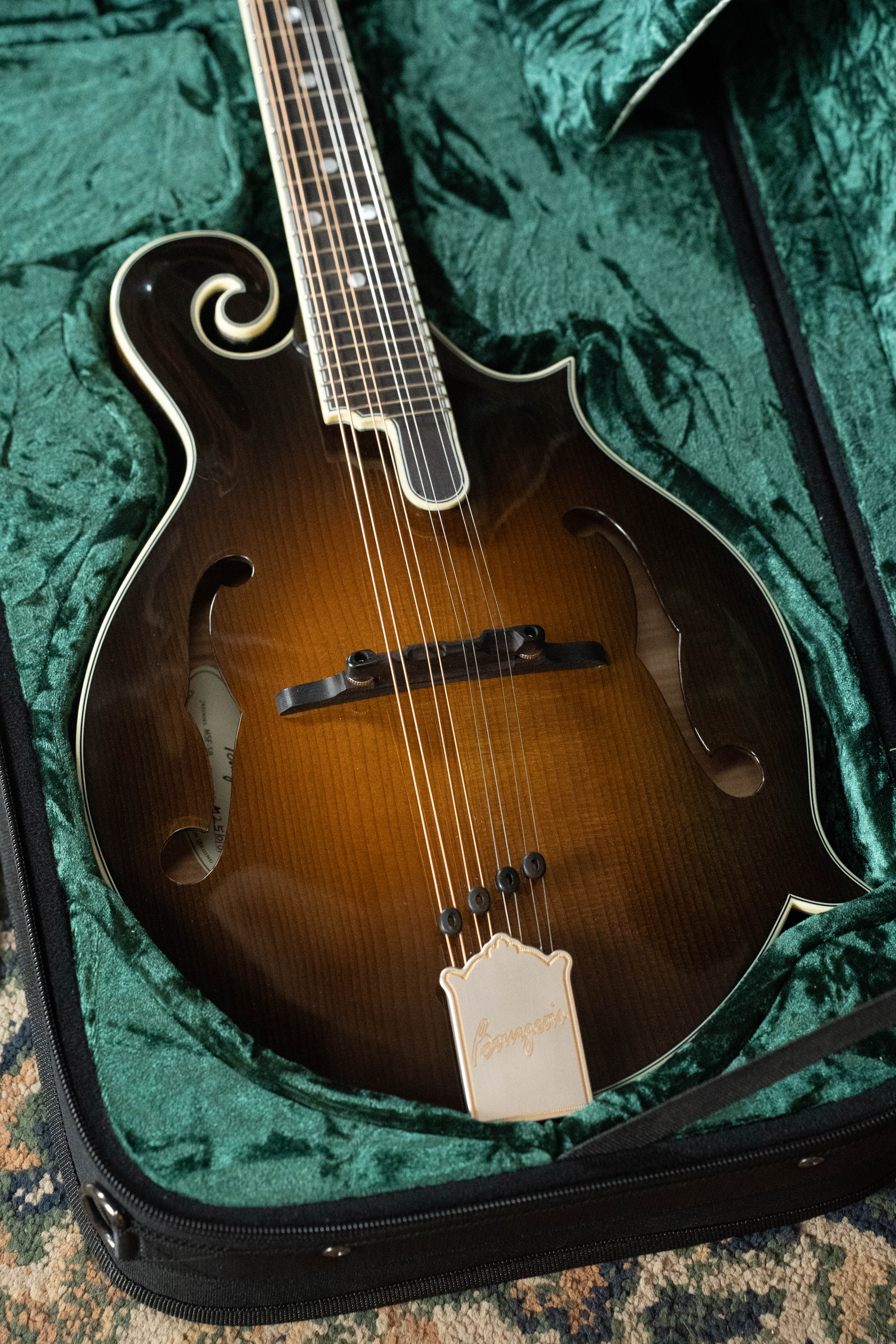 Bourgeois M5-F-SB Aged-Tone Adirondack/Maple Sunburst F-Style Mandolin #0101