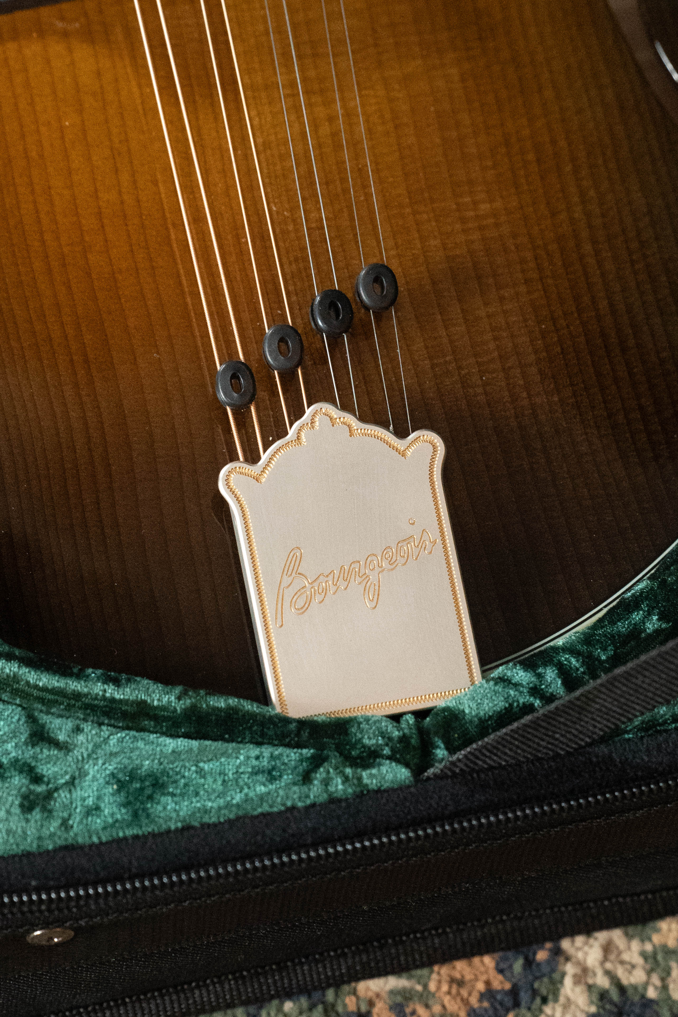 Bourgeois M5-F-SB Aged-Tone Adirondack/Maple Sunburst F-Style Mandolin #0101