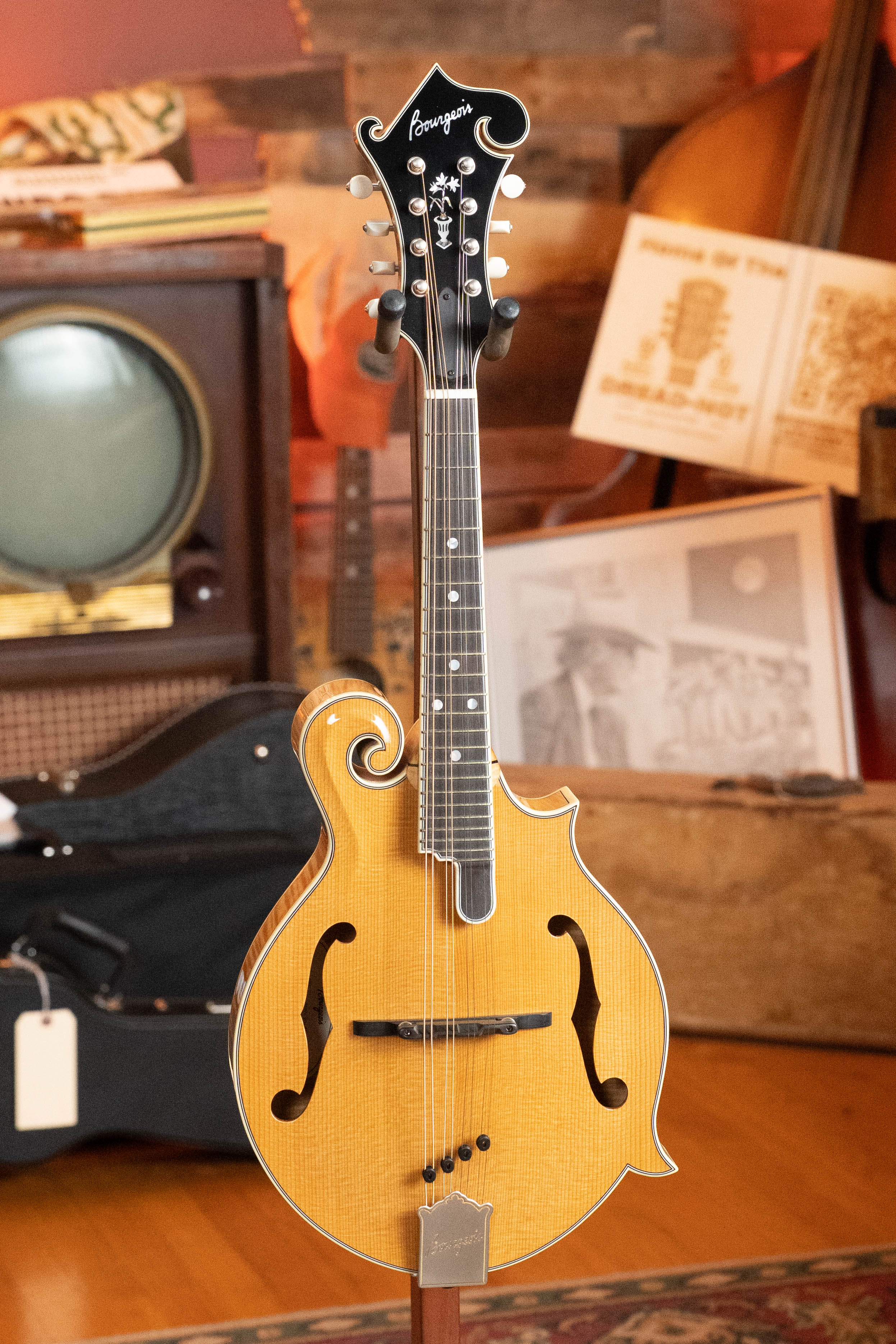 Bourgeois M5-F Aged-Tone Adirondack/Maple F-Style Mandolin #4105