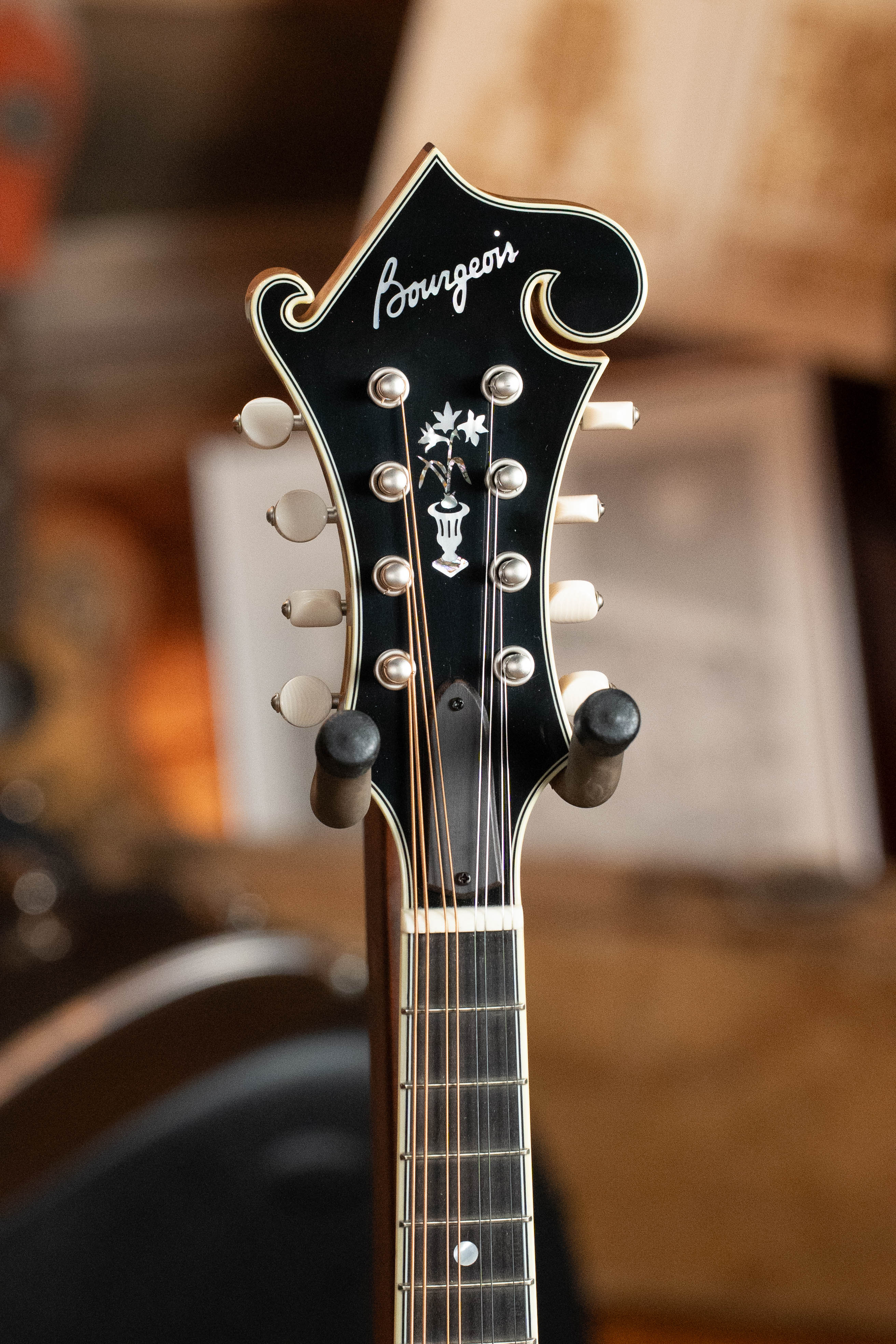 Bourgeois M5-F Aged-Tone Adirondack/Maple F-Style Mandolin #8111