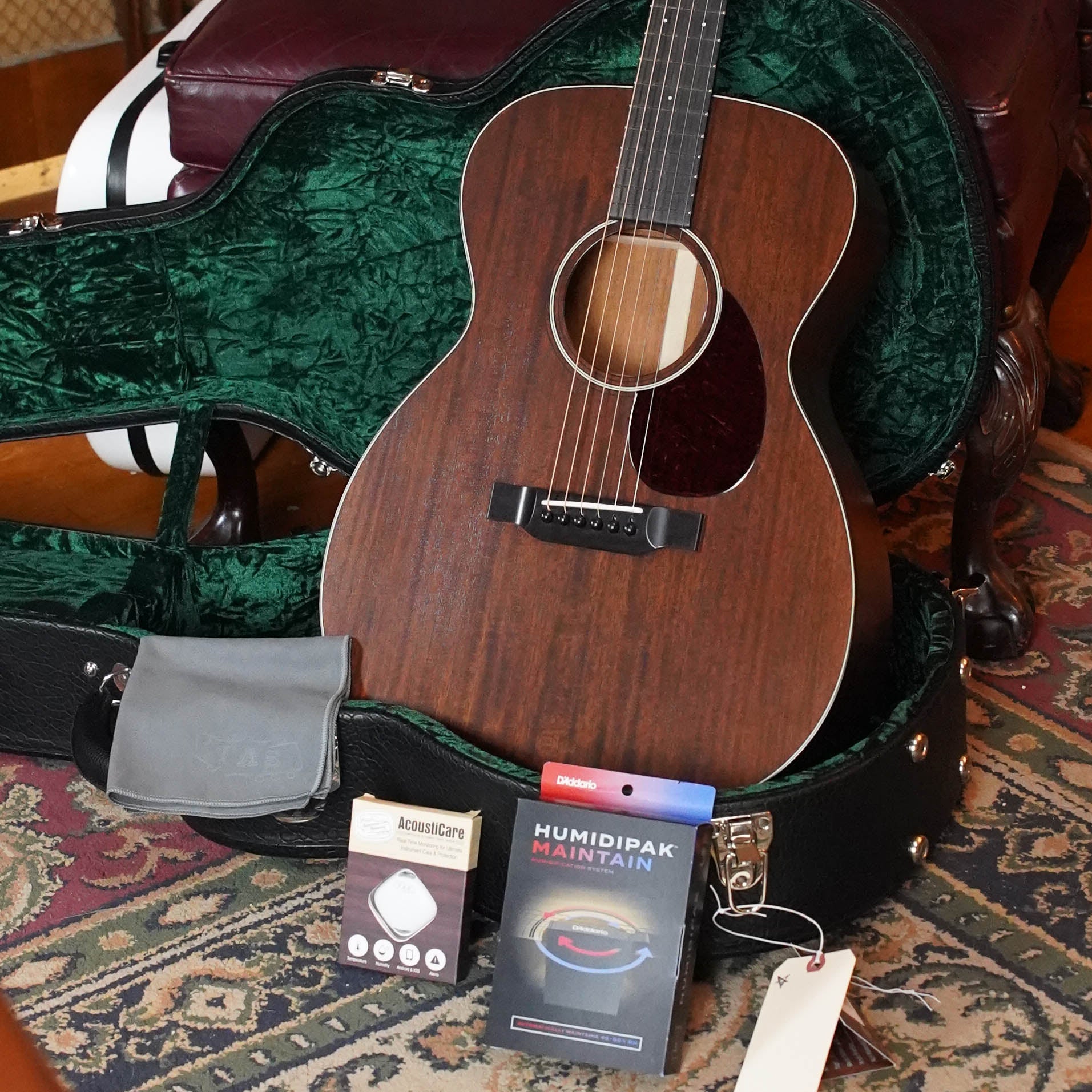 Bourgeois PSHT-OM-S Professional Series Hog Top All Mahogany Satin Finish Orchestra Model Acoustic Guitar #1233
