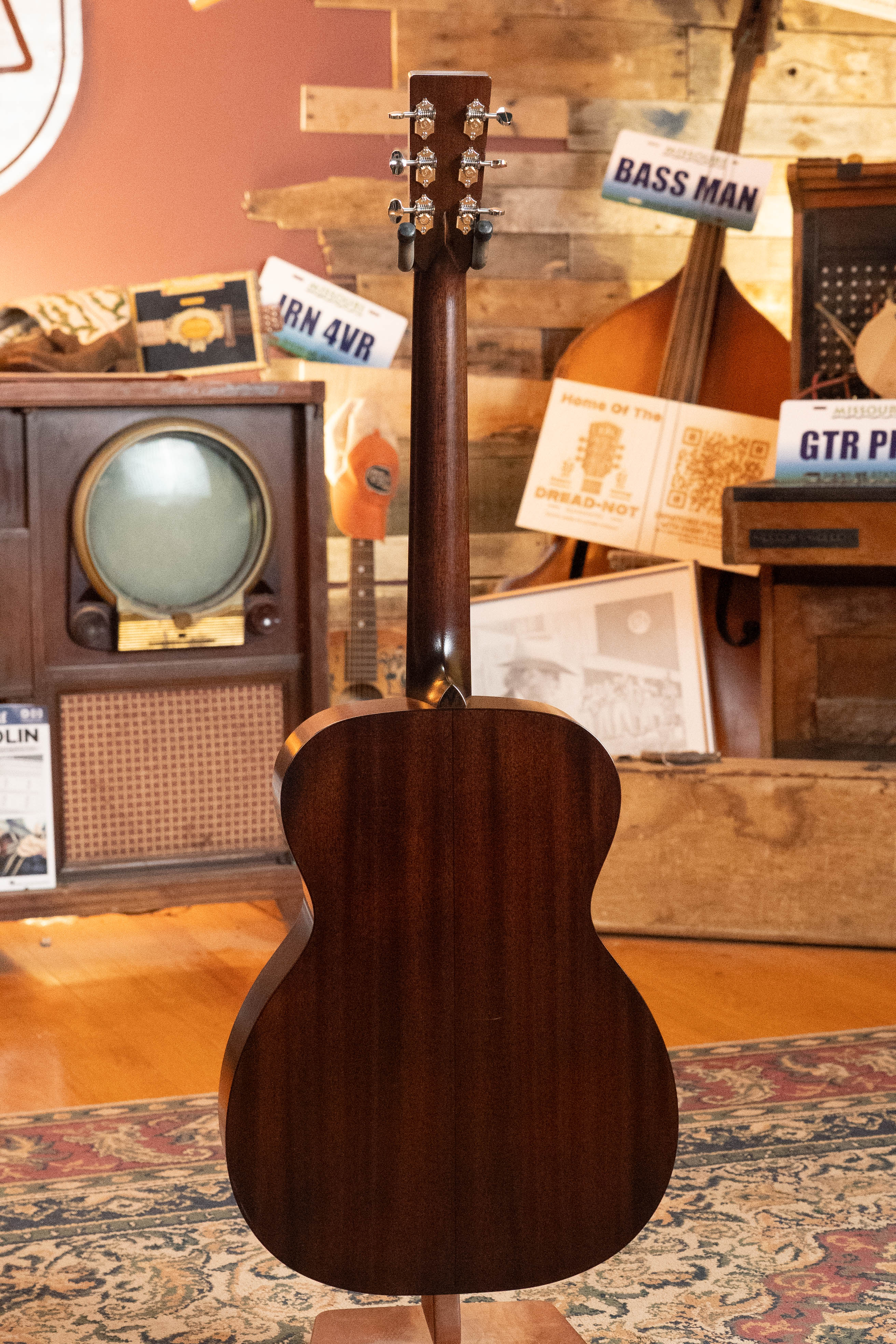 Bourgeois Professional Series Country Boy Satin Sitka/Mahogany Satin OM Acoustic Guitar #1219