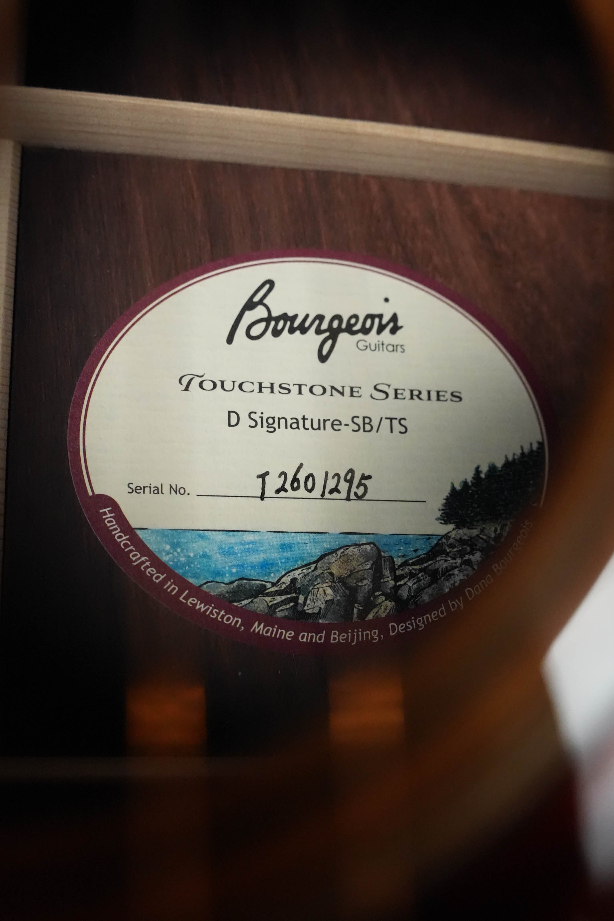 Bourgeois Signature Touchstone Series Spruce/Rosewood Sunburst Dreadnought Acoustic Guitar #1295