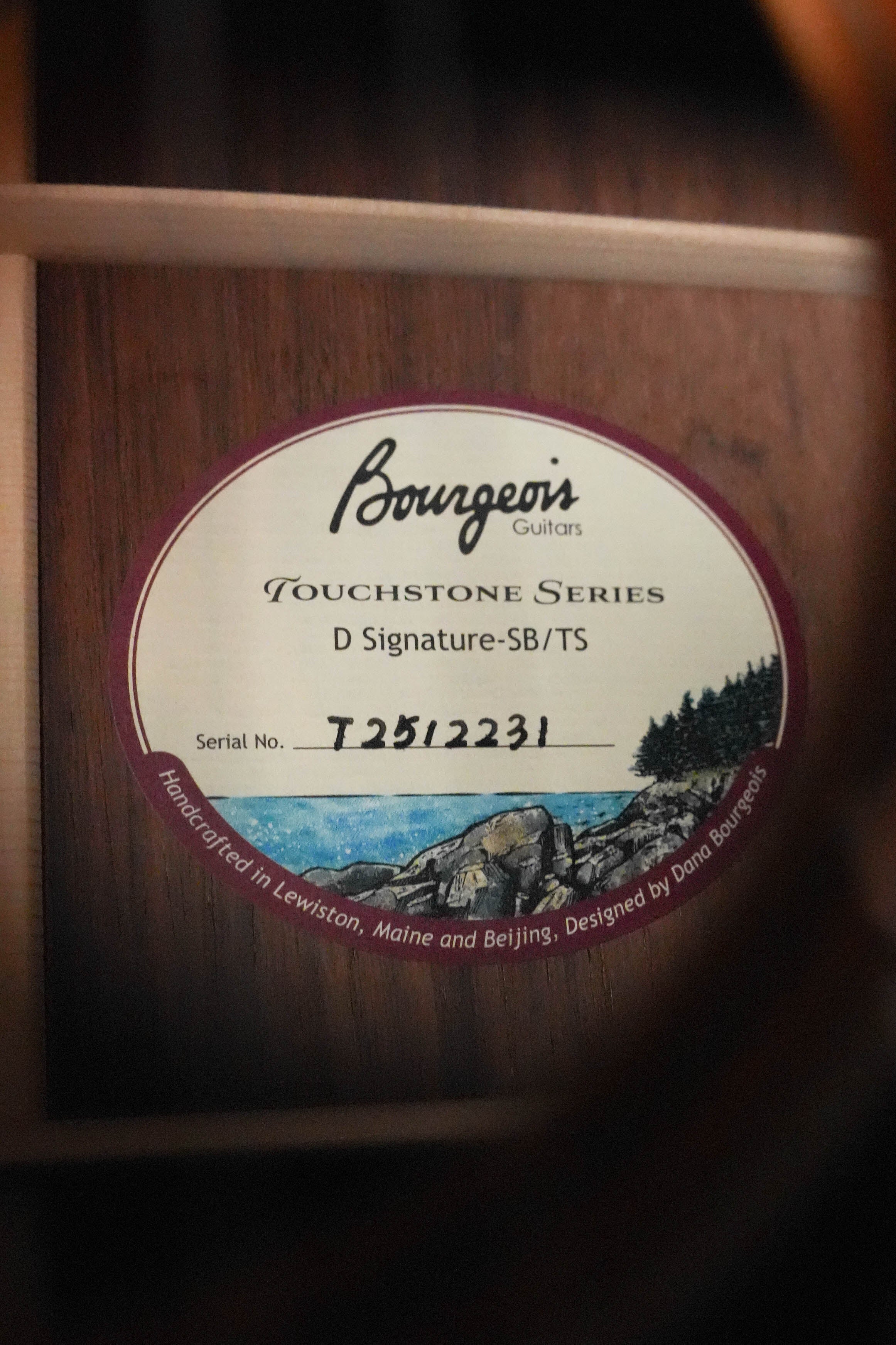 Bourgeois Signature Touchstone Series Spruce/Rosewood Sunburst Dreadnought Acoustic Guitar #2231