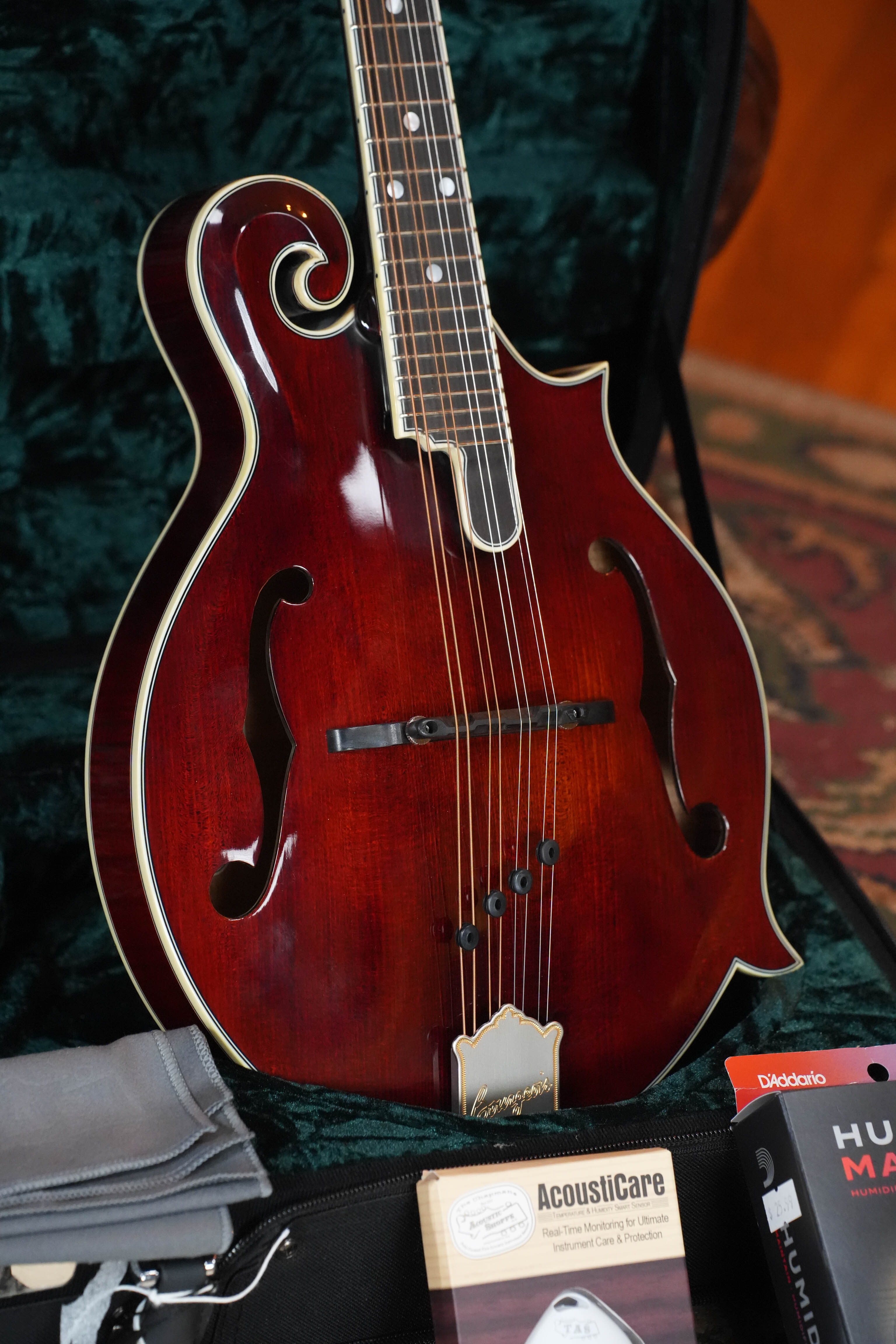 Bourgeois TAS Exclusive M5-F-CR Aged-Tone Adirondack/Maple Cordovan Red F-Style Mandolin #2140