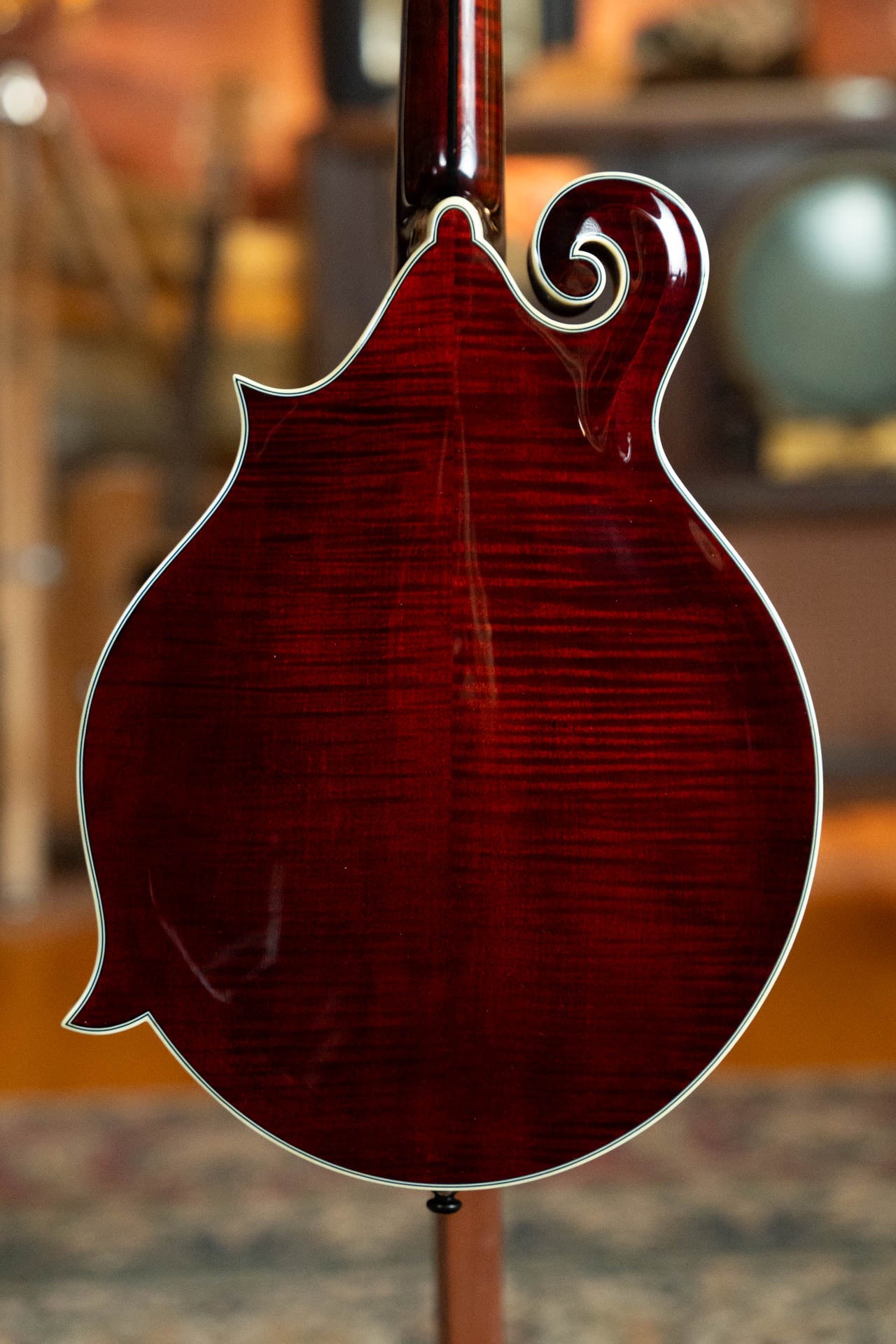 Bourgeois TAS Exclusive M5-F-CR Aged-Tone Adirondack/Maple Cordovan Red F-Style Mandolin #2136