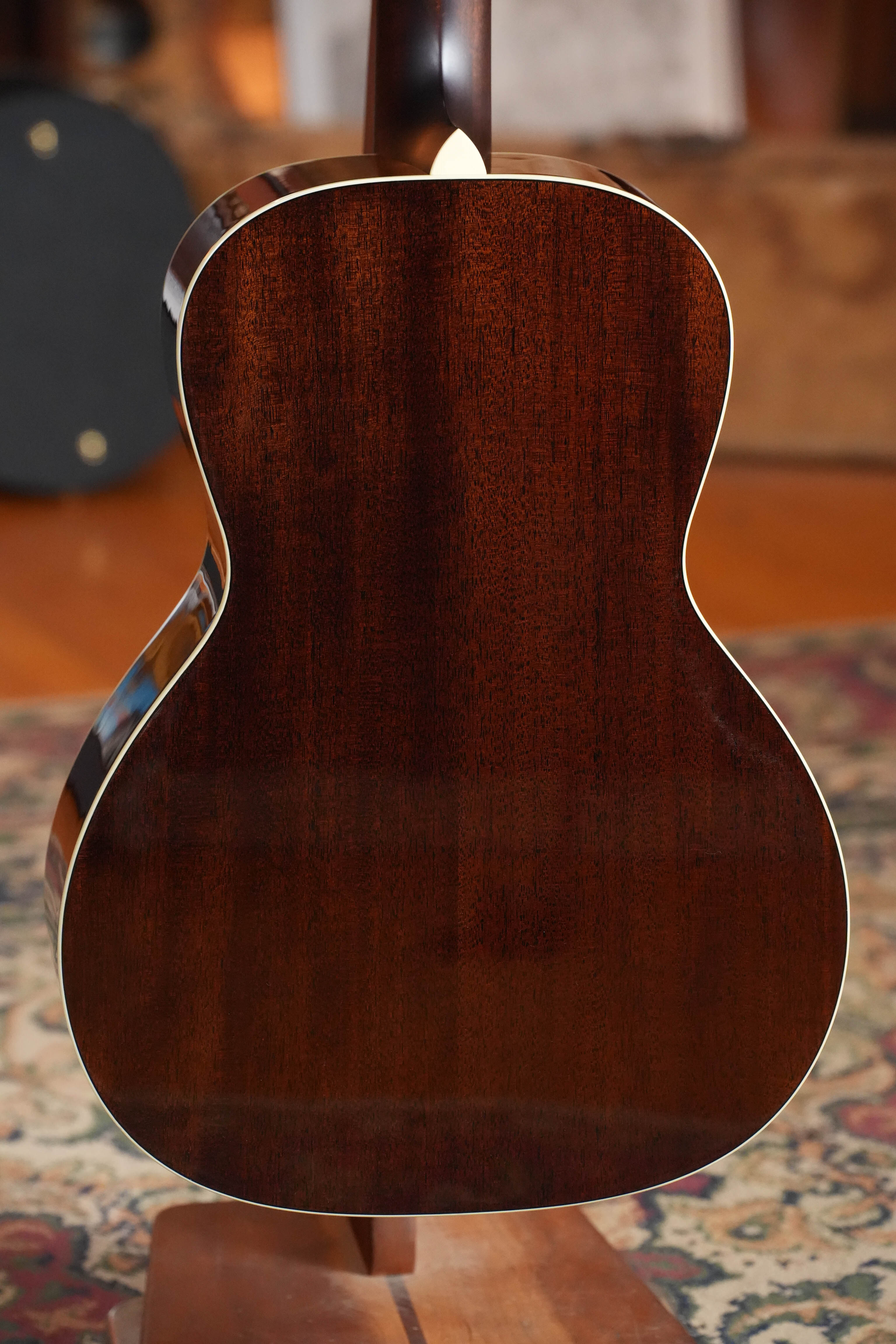 Bourgeois The Standard LDBS/TS Touchstone Series Torrefied Sitka/Mahogany OO Sunburst Acoustic Guitar #1252