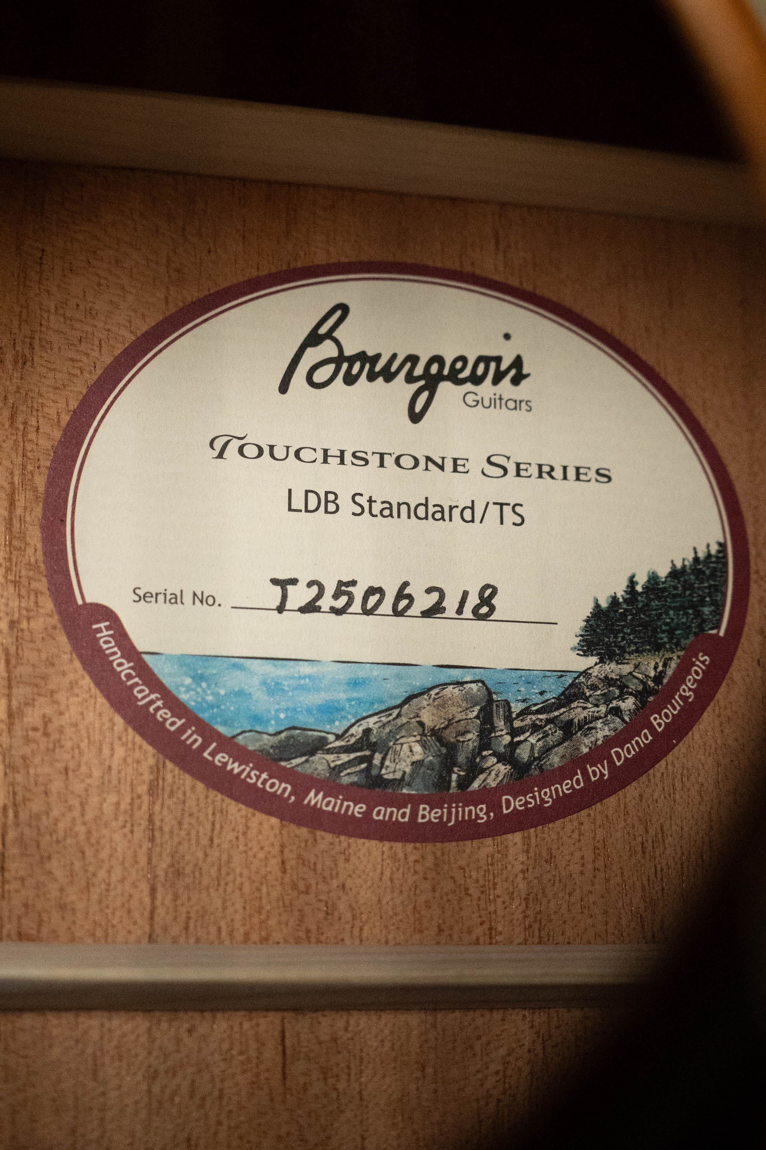 Bourgeois The Standard LDBS/TS Touchstone Series Torrefied Sitka/Mahogany OO Sunburst Acoustic Guitar #6218