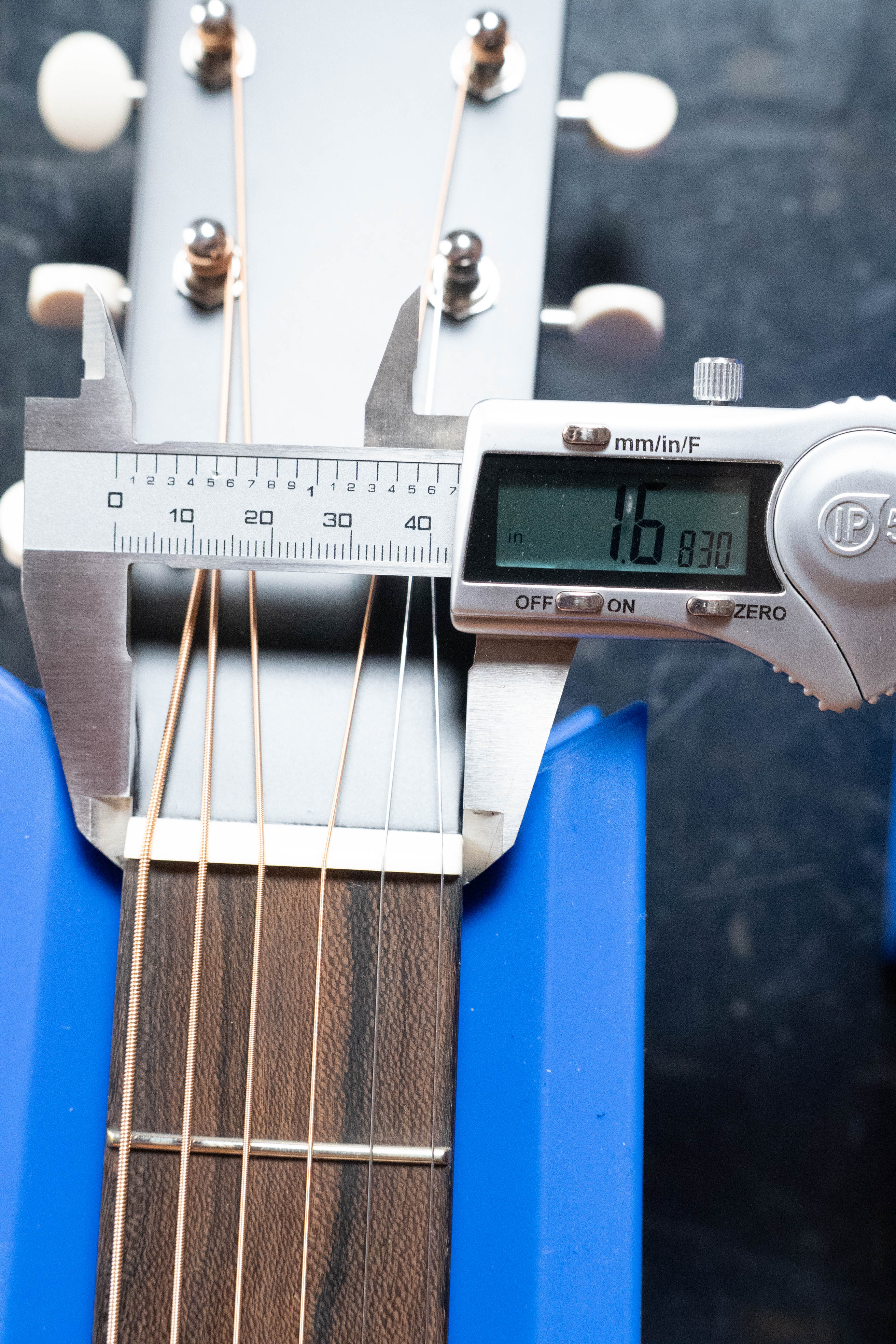 Bourgeois The Standard SDS/TS Touchstone Series Torrefied Sitka/Mahogany Slope Shoulder Sunburst Dreadnought Acoustic Guitar #1226