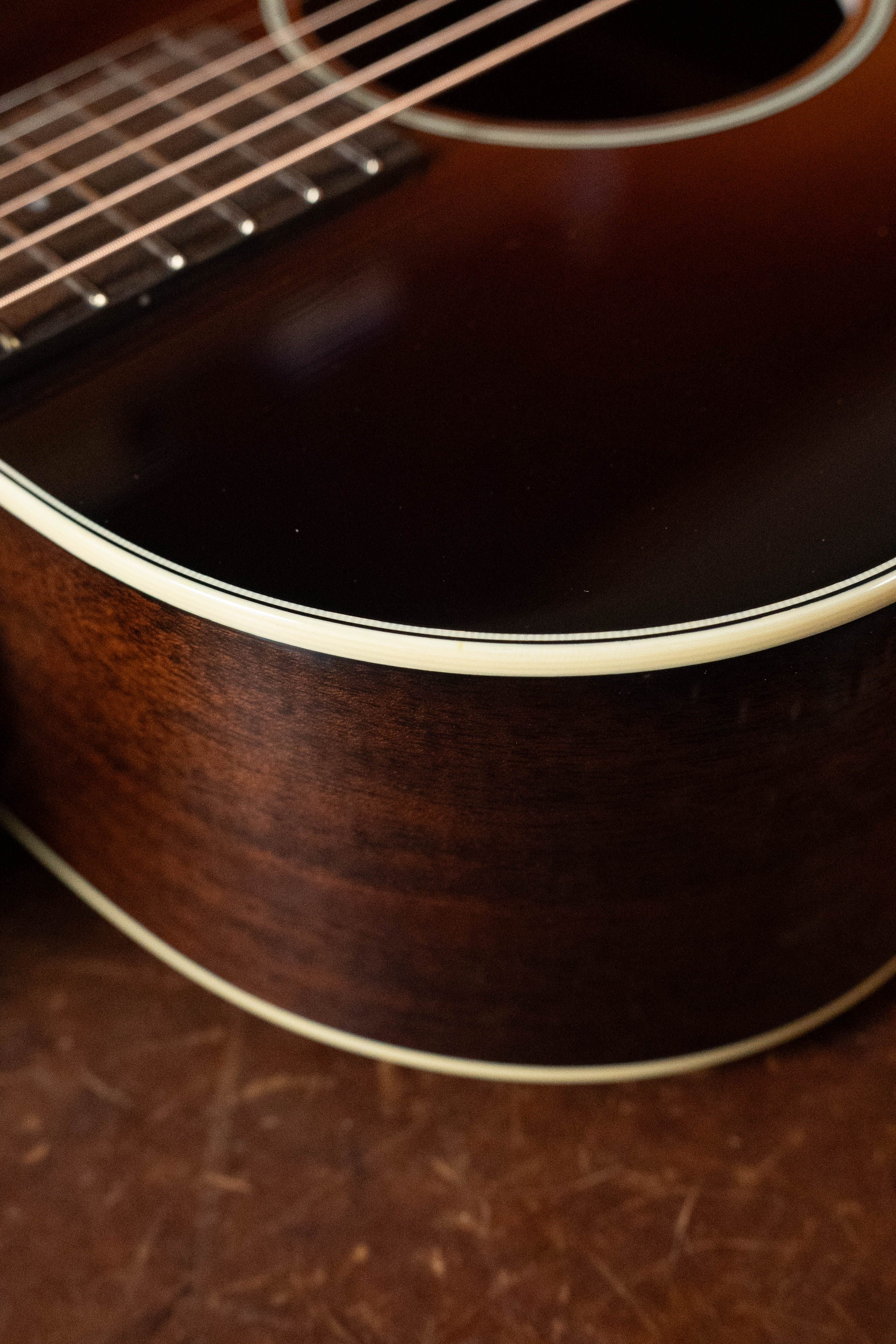 Bourgeois The Standard SDS/TS Touchstone Series Torrefied Sitka/Mahogany Slope Shoulder Sunburst Dreadnought Acoustic Guitar #1226