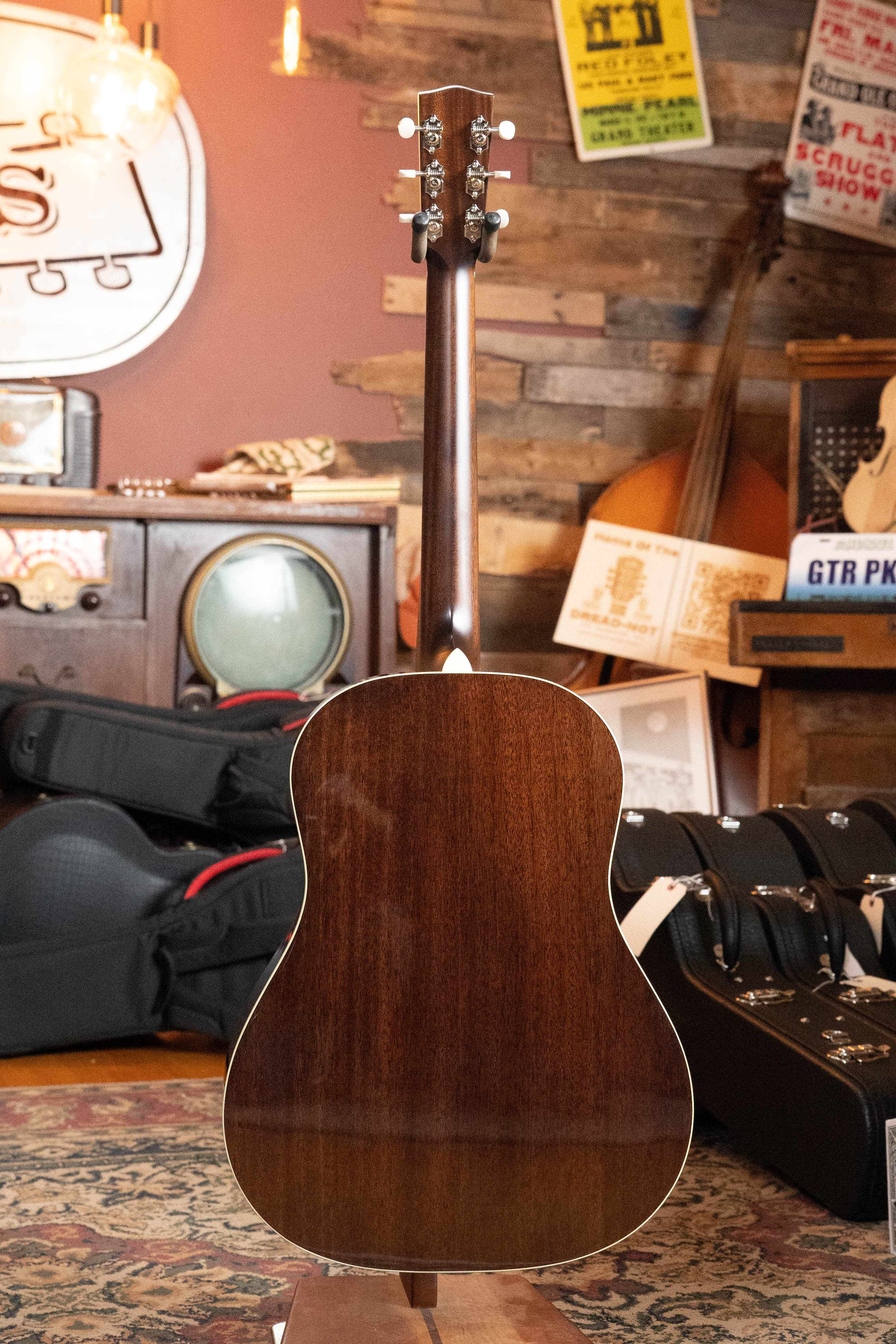 Bourgeois The Standard SDS/TS Touchstone Series Torrefied Sitka/Mahogany Slope Shoulder Sunburst Dreadnought Acoustic Guitar #1226