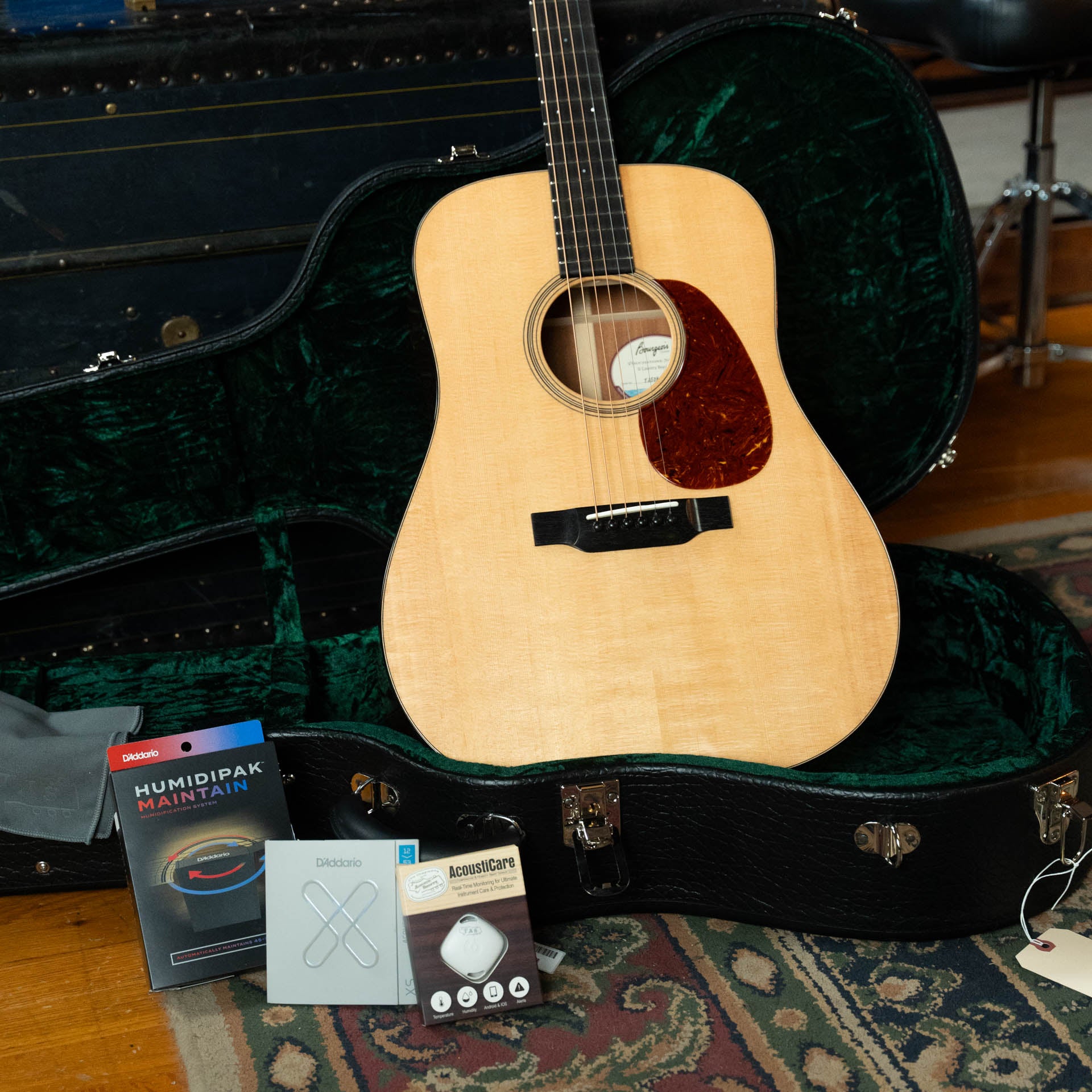 Bourgeois Touchstone Country Boy Sitka/Mahogany Natural Dreadnought Acoustic Guitar #8237