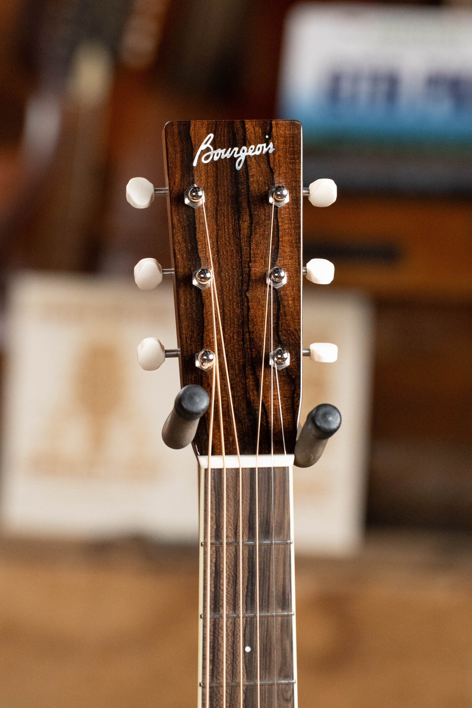 Bourgeois Banjo Killer LSBK-SD Bearclaw Figured Sitka/Beeswing Mahogany Slope Shoulder Dreadnought Acoustic Guitar #0891