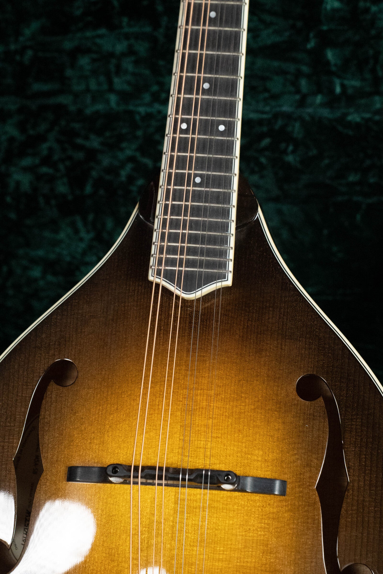 Bourgeois M5-A-SB Aged-Tone Adirondack/Maple Sunburst A-Style Mandolin #9101