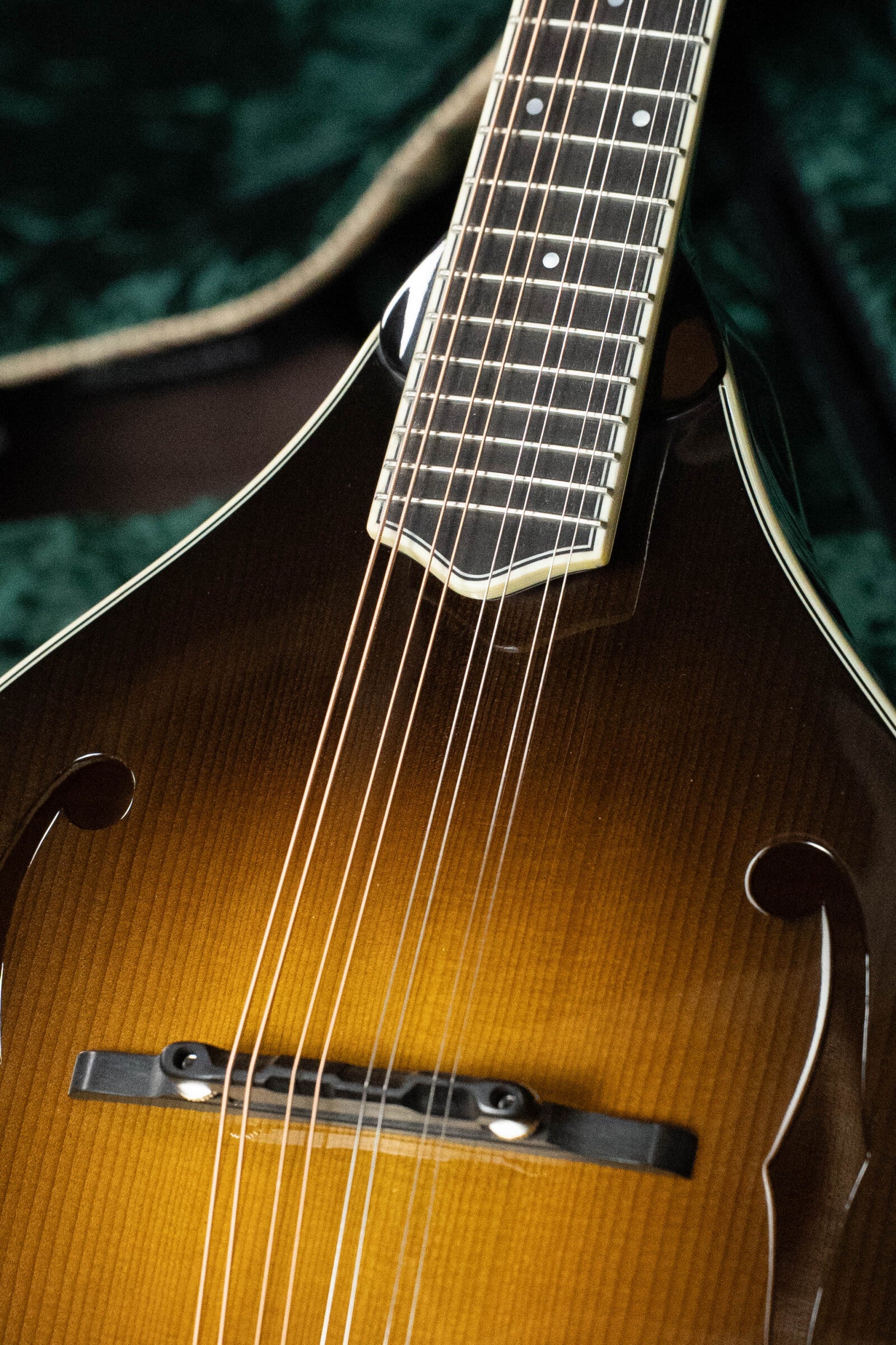 Bourgeois M5-A-SB Aged-Tone Adirondack/Maple Sunburst A-Style Mandolin #9102