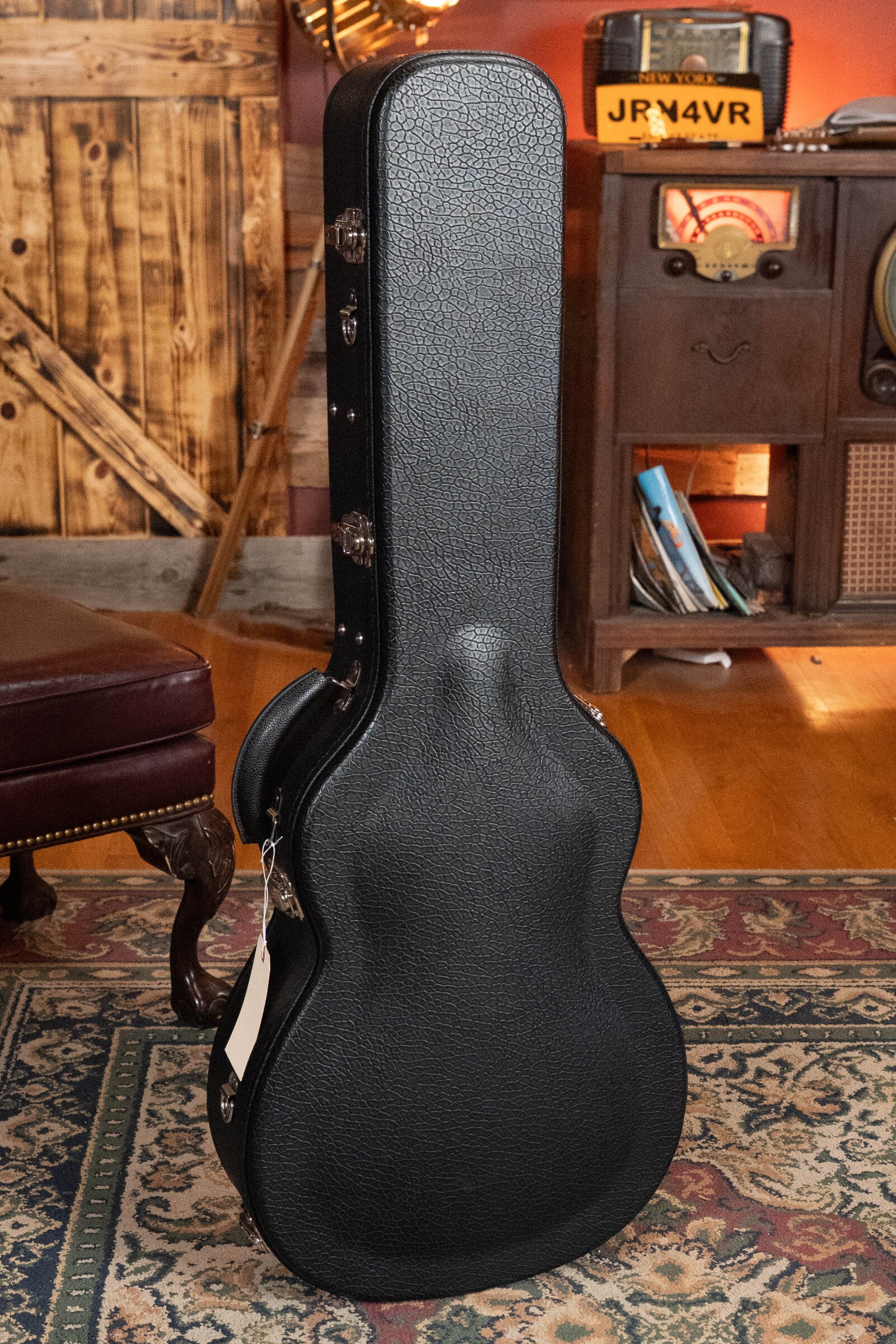 Bourgeois Professional Series Country Boy Sitka/Mahogany Satin OM Acoustic Guitar