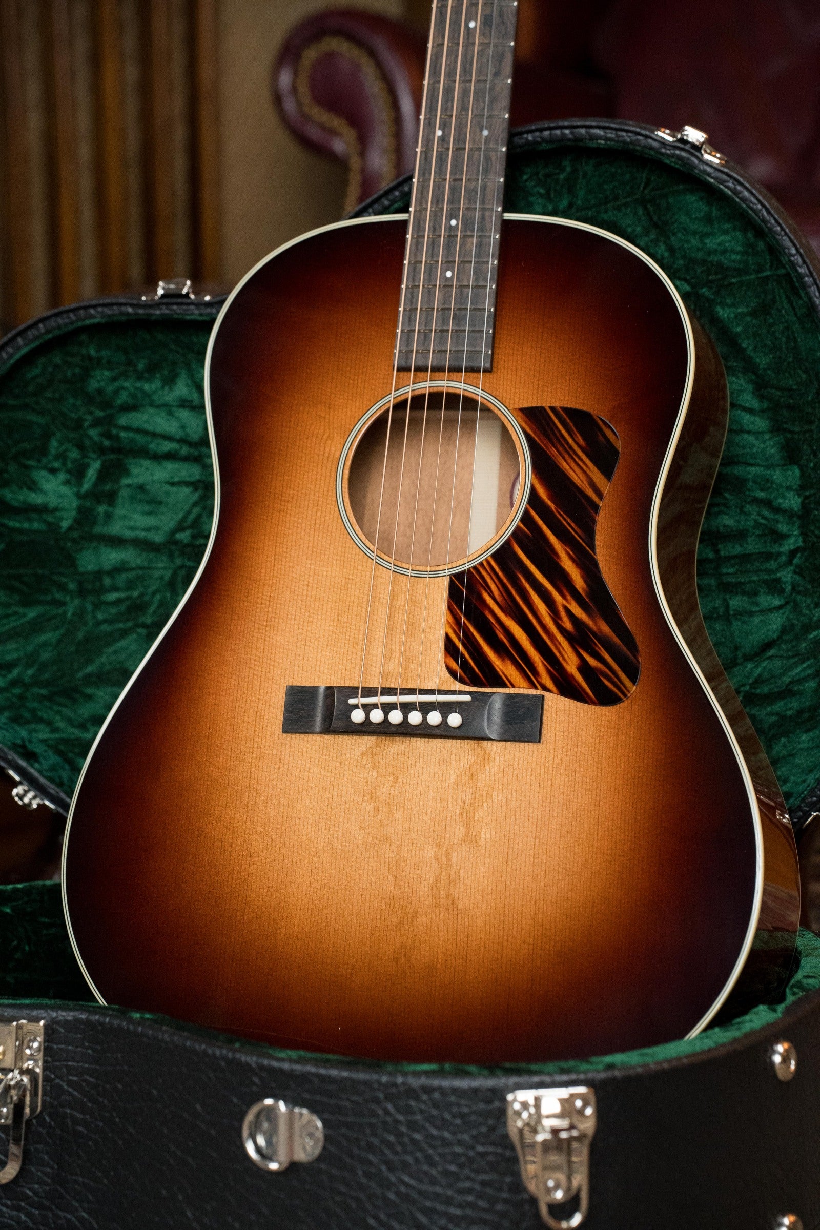 Bourgeois The Standard SDS/TS Touchstone Series Torrefied Sitka/Mahogany Slope Shoulder Sunburst Dreadnought Acoustic Guitar #2205